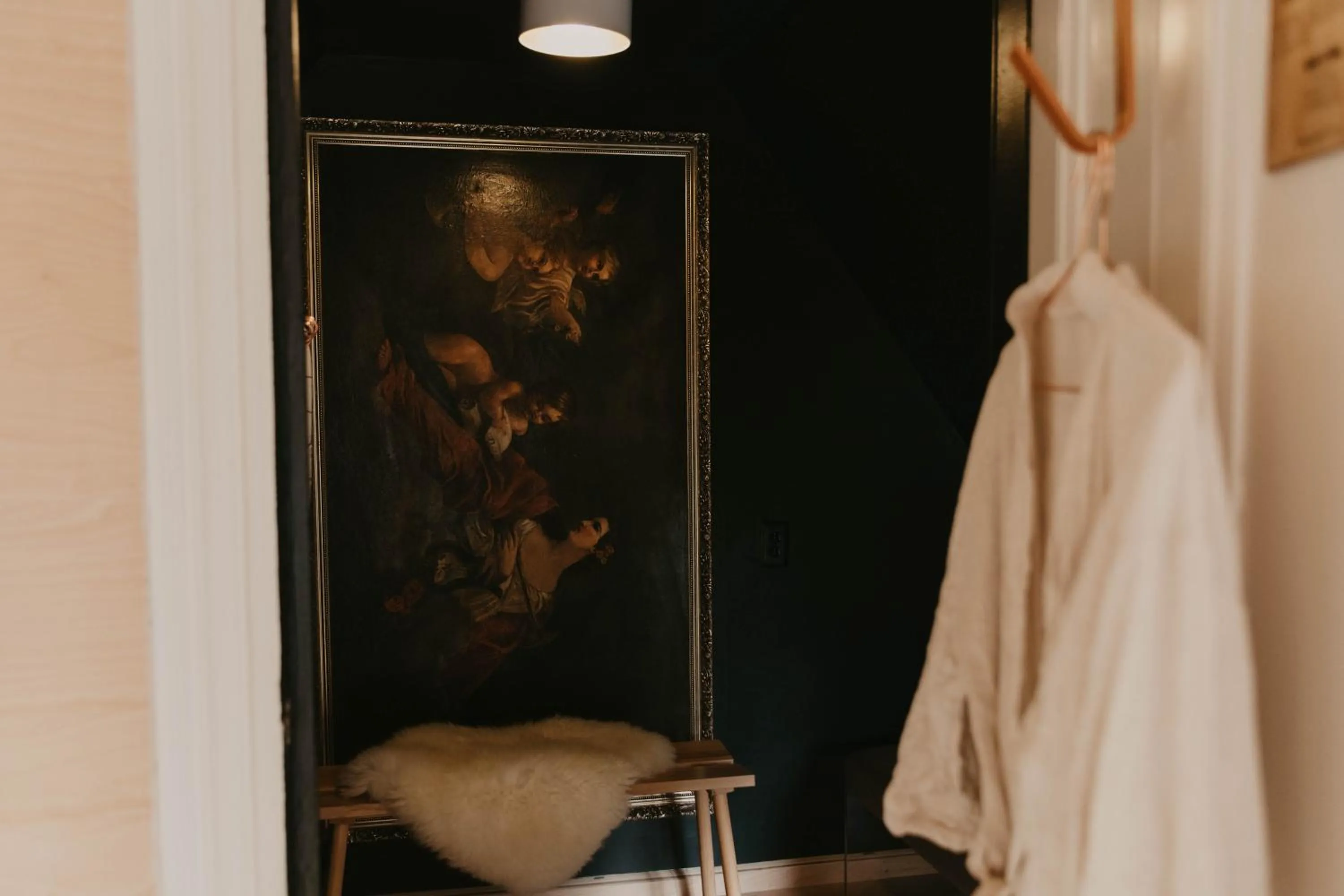 wardrobe in DREAMERS bnb