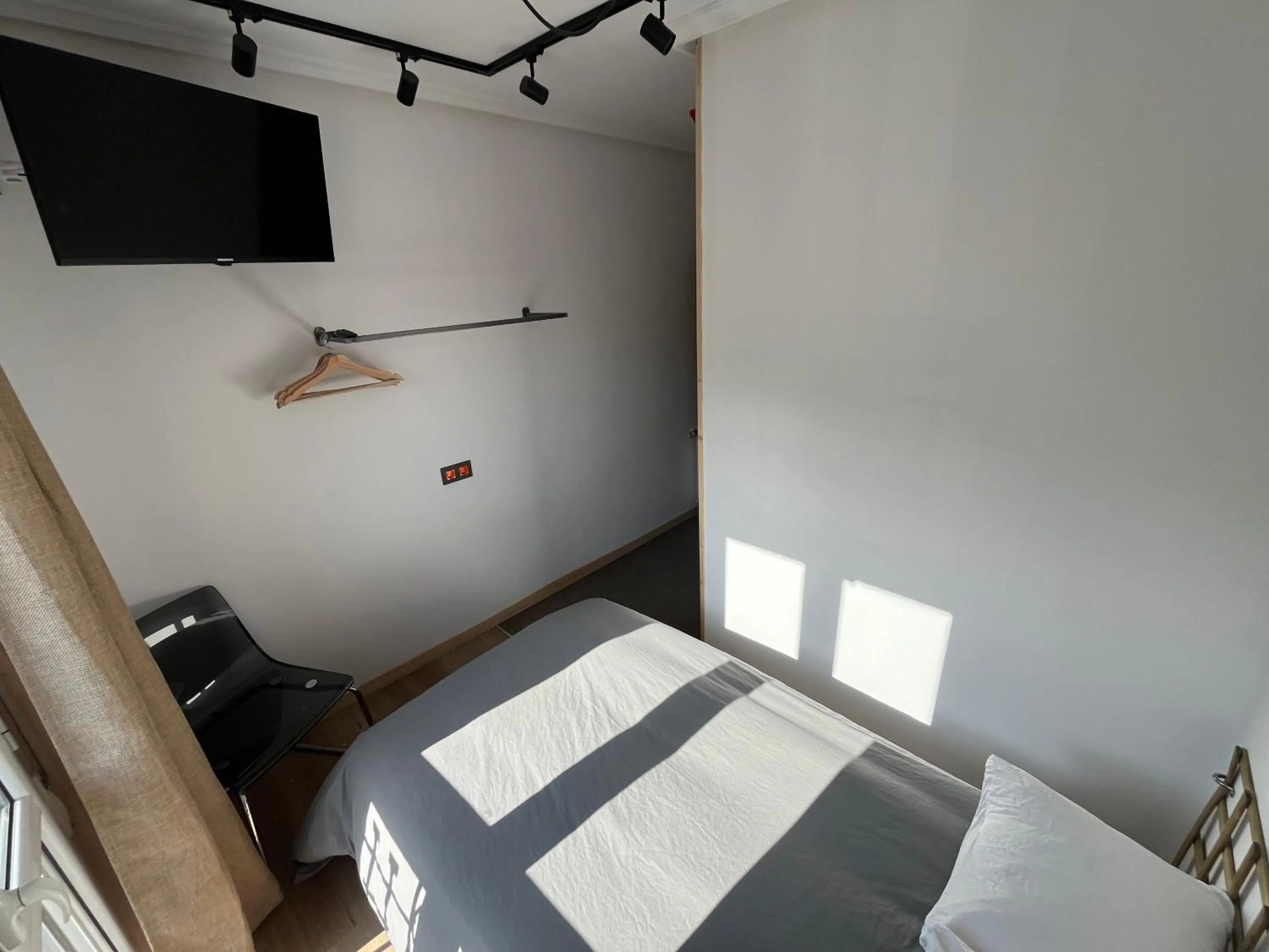 Bed in Lotila Flats Rio Caudal