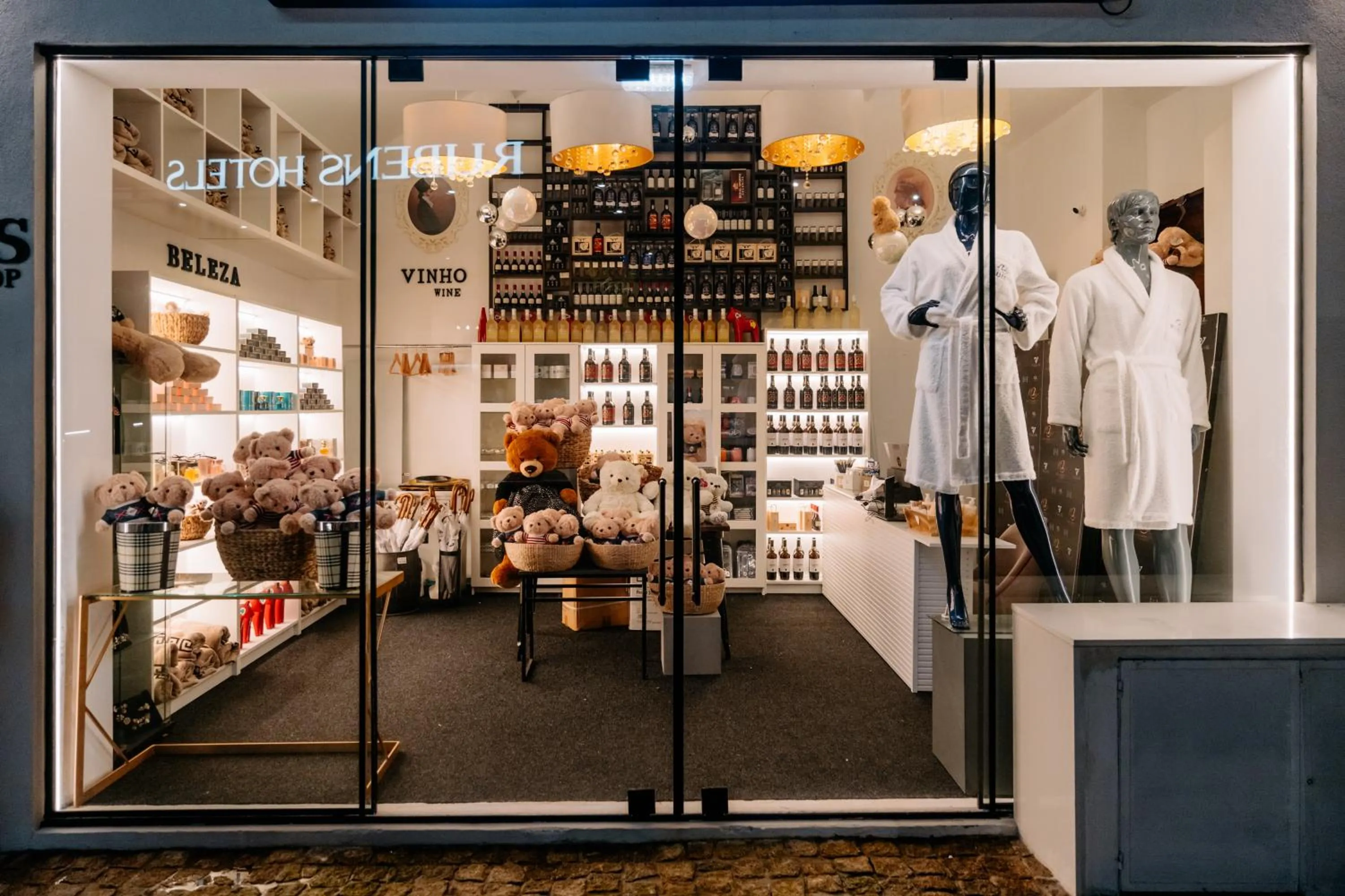 On-site shops in Rubens Hotels & SPA