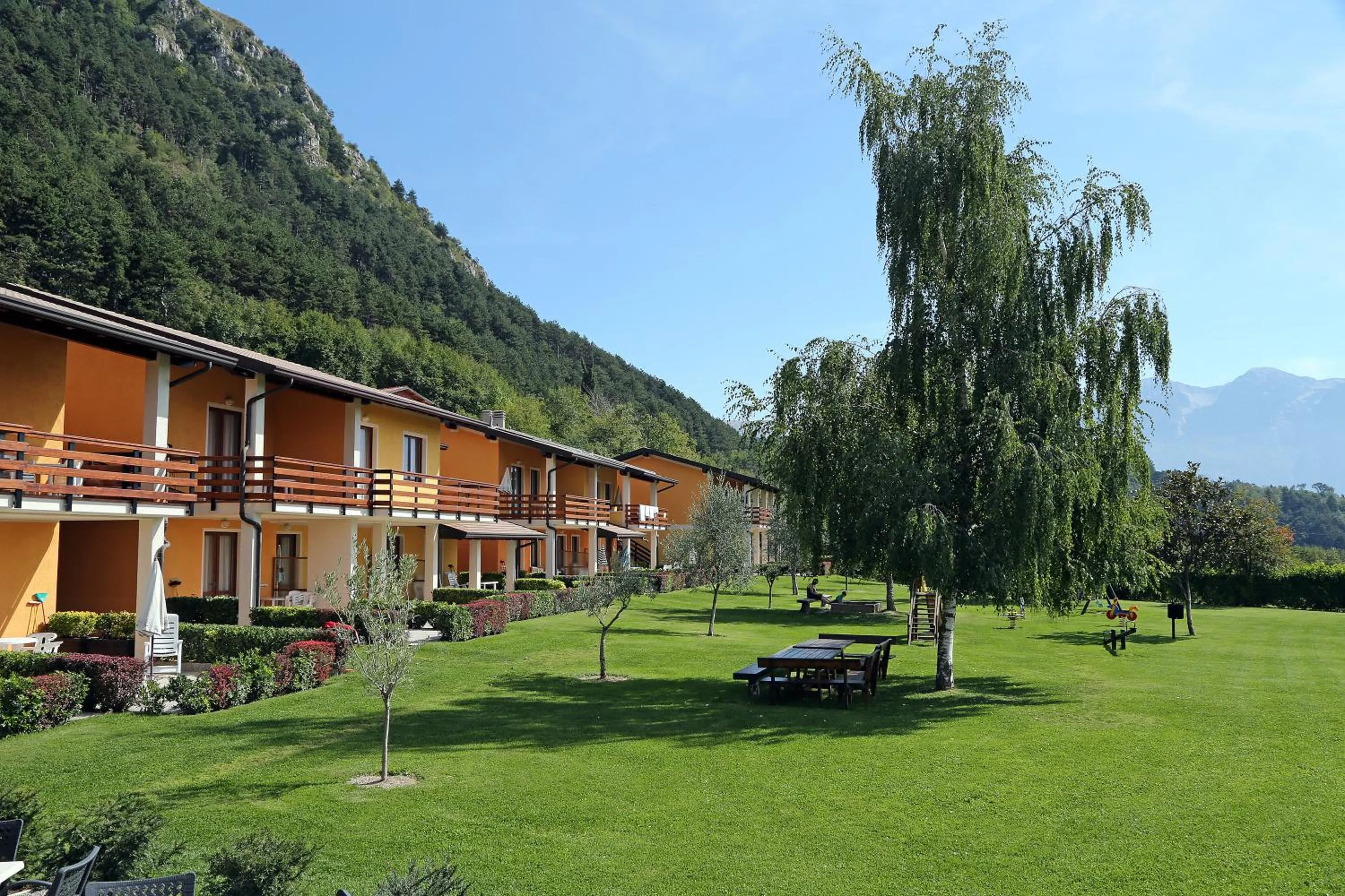 Property building in Hotel Residence La Pertica