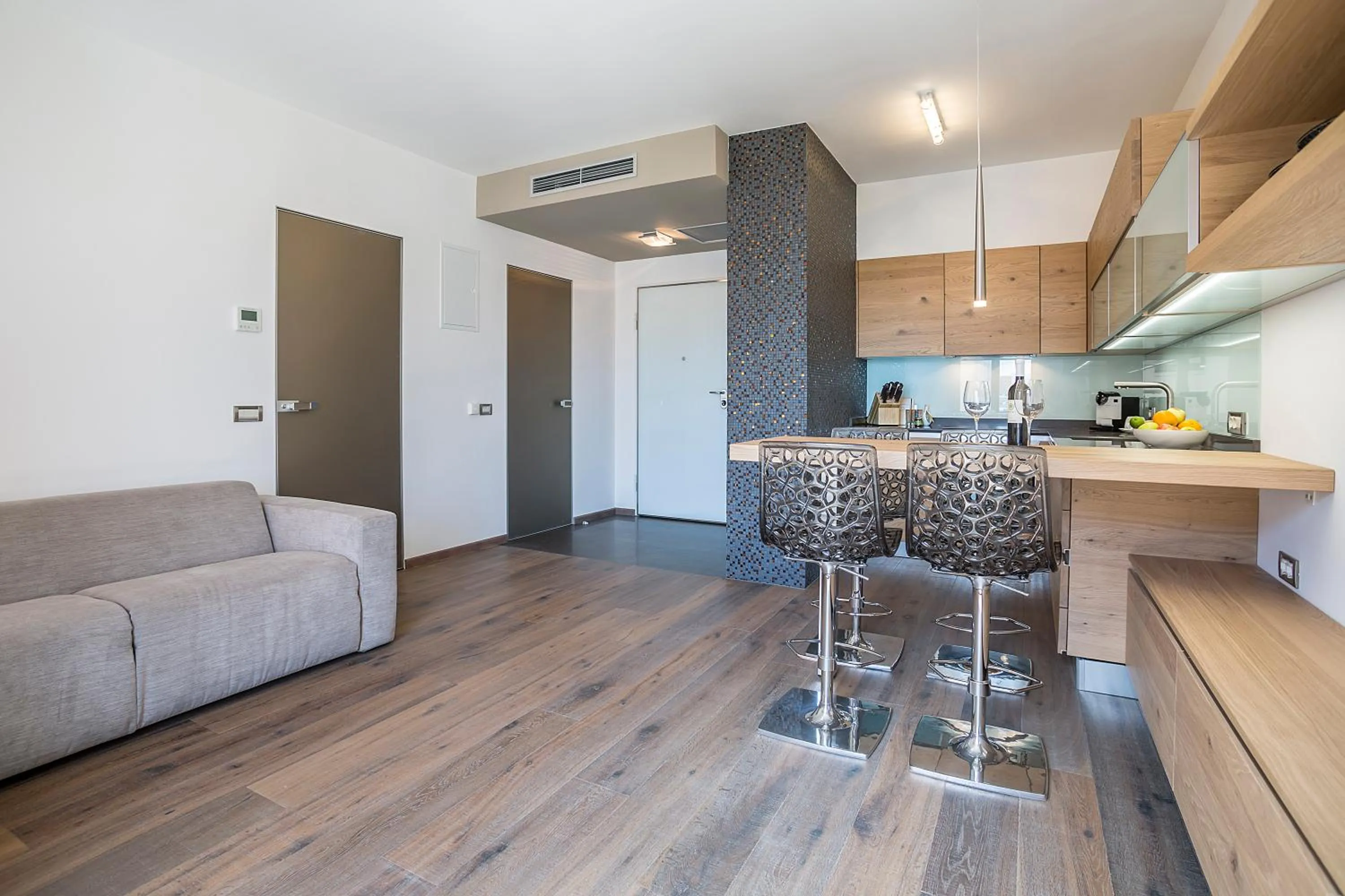 Living room in Seaview Luxury Retreat