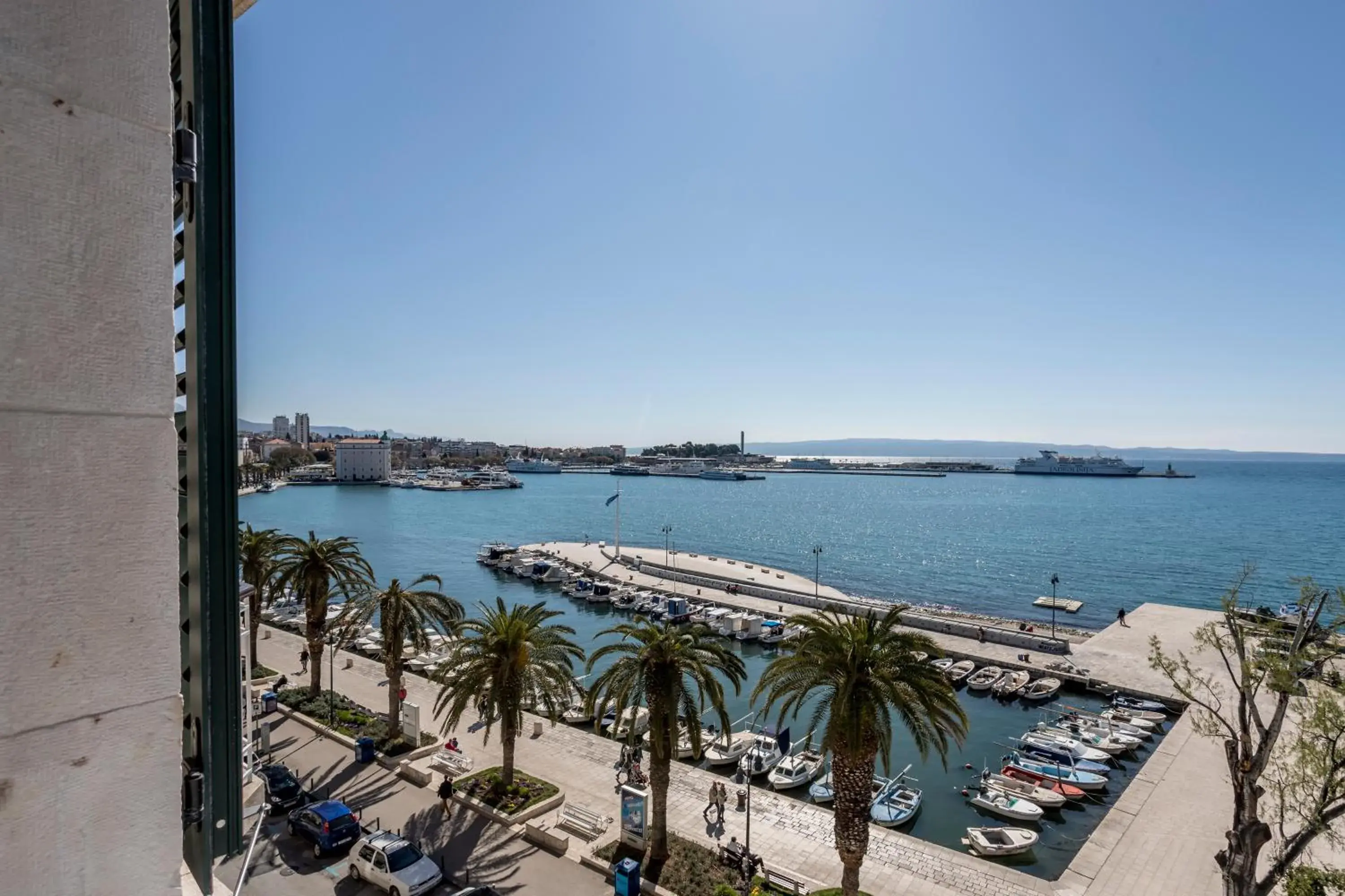 Balcony/Terrace in Seaview Luxury Retreat Balcony/Terrace in Seaview Luxury Retreat
