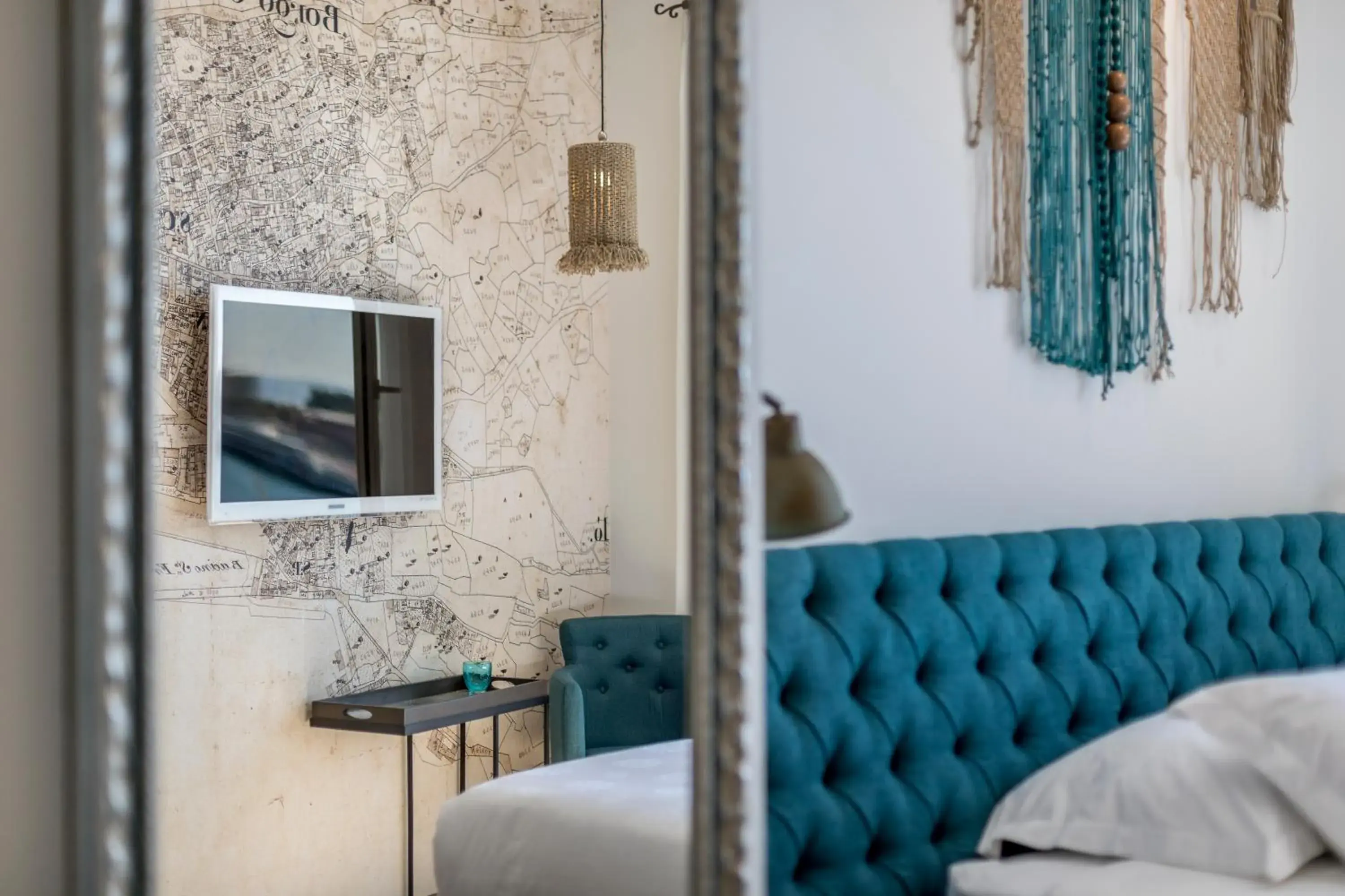 Living room, Bed in Seaview Luxury Retreat Living room, Bed in Seaview Luxury Retreat