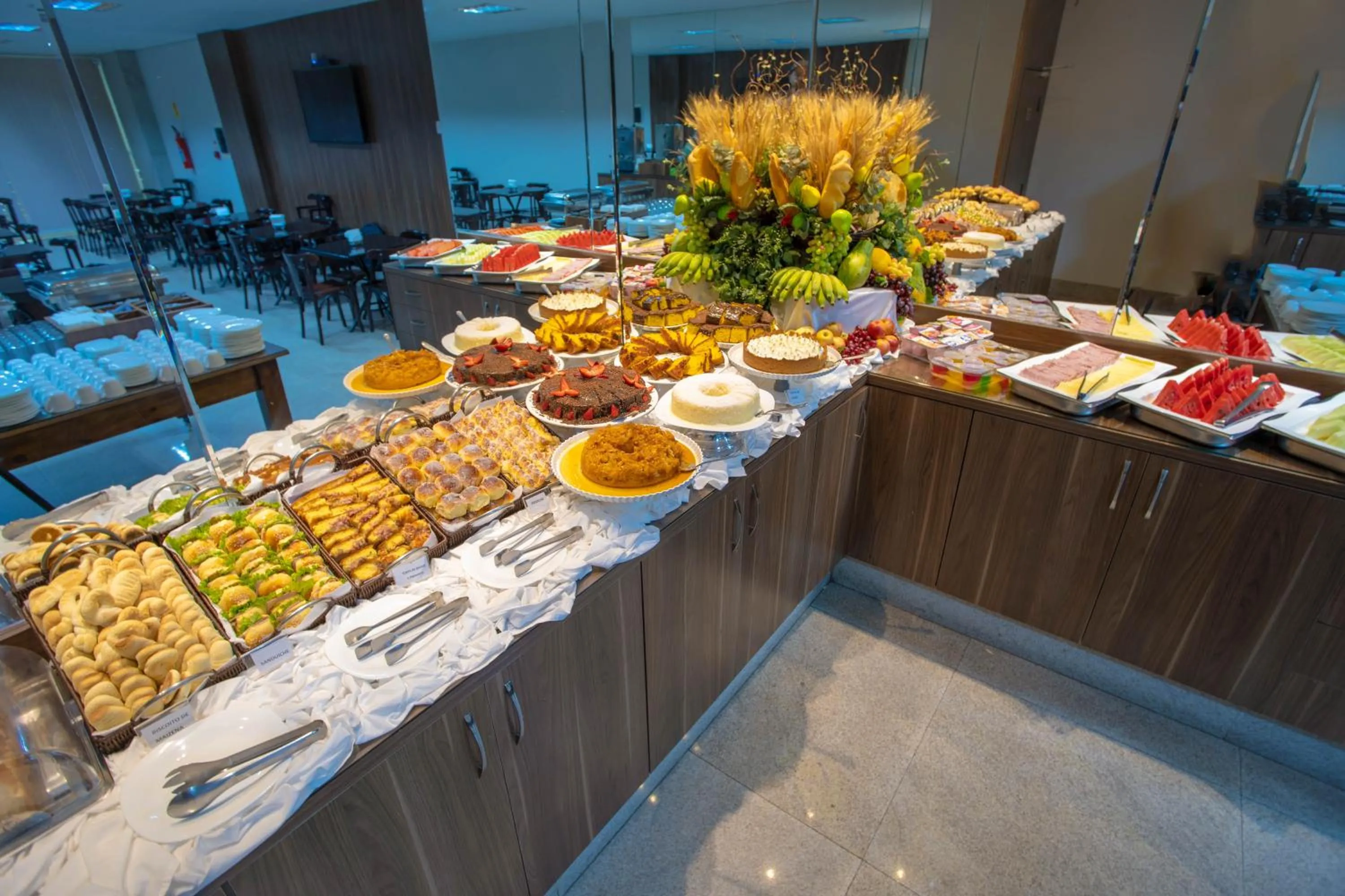 Breakfast in Brisa Tower Hotel