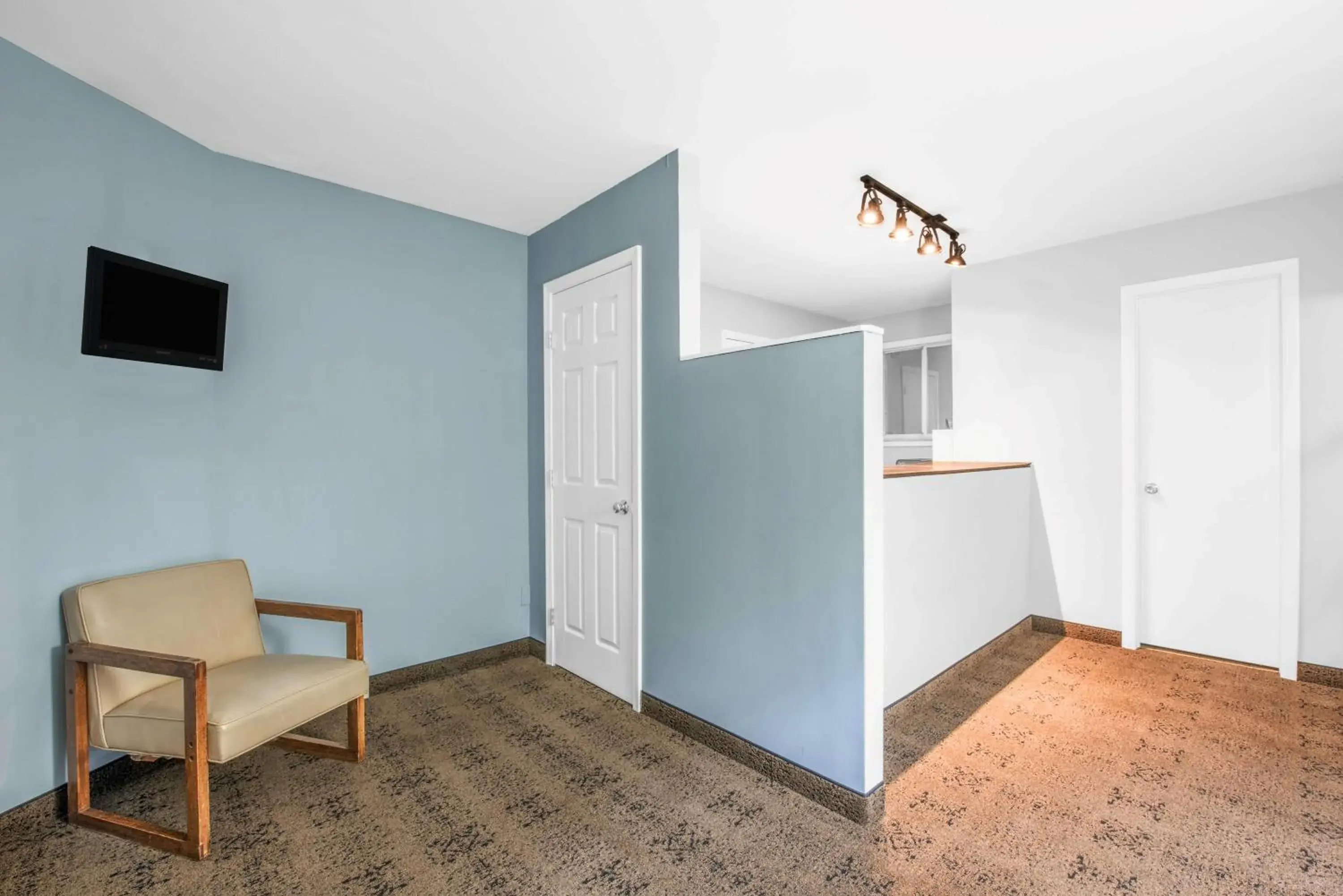 Lobby or reception in Knights Inn Pine Grove Lobby or reception in Knights Inn Pine Grove