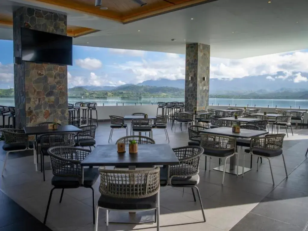 Restaurant/places to eat in Loloata Island Resort Restaurant/places to eat in Loloata Island Resort