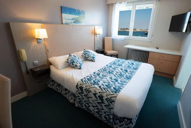 Bed in Hotel De La Mer