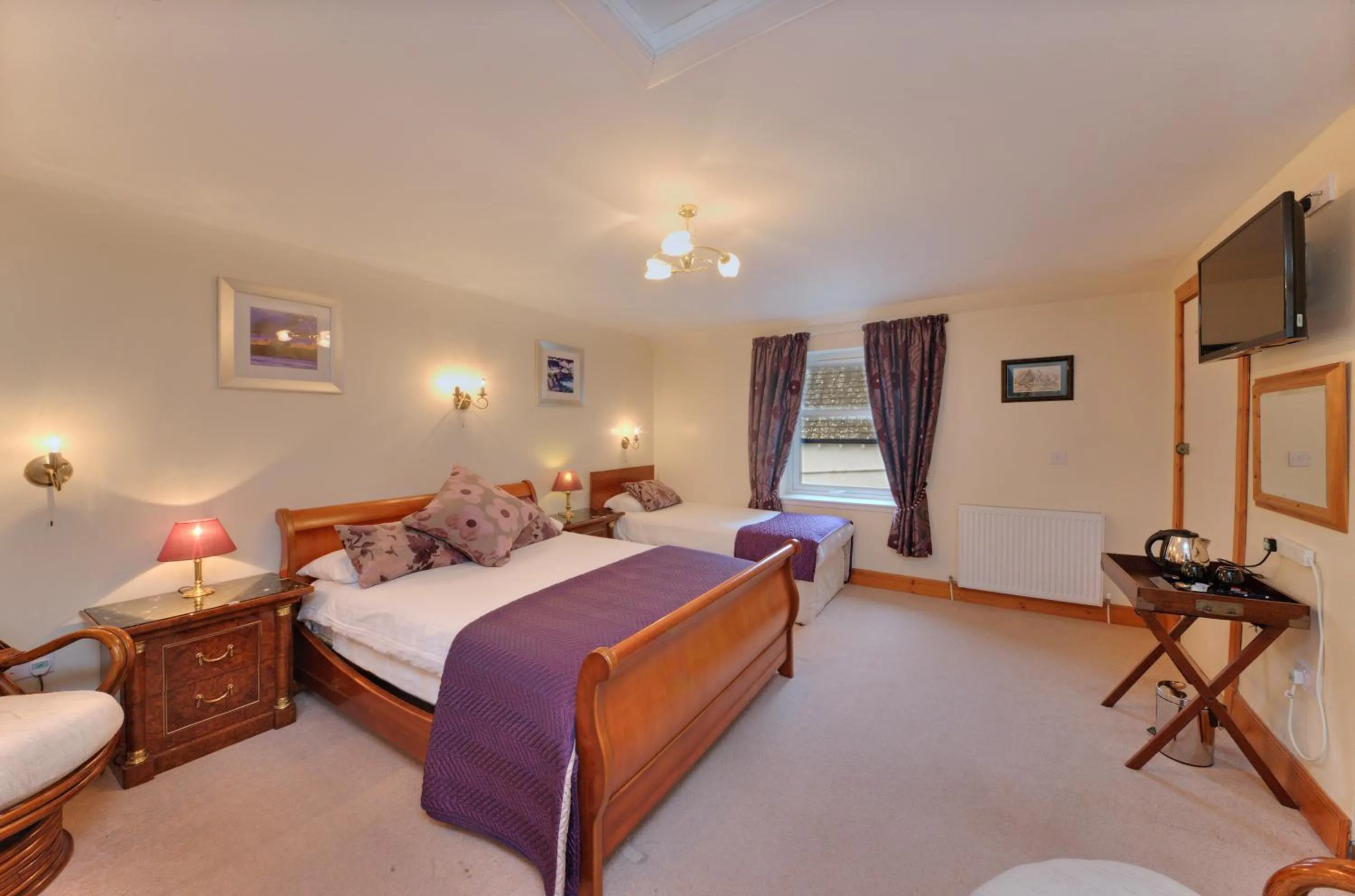 Bed in Kilchrenan House