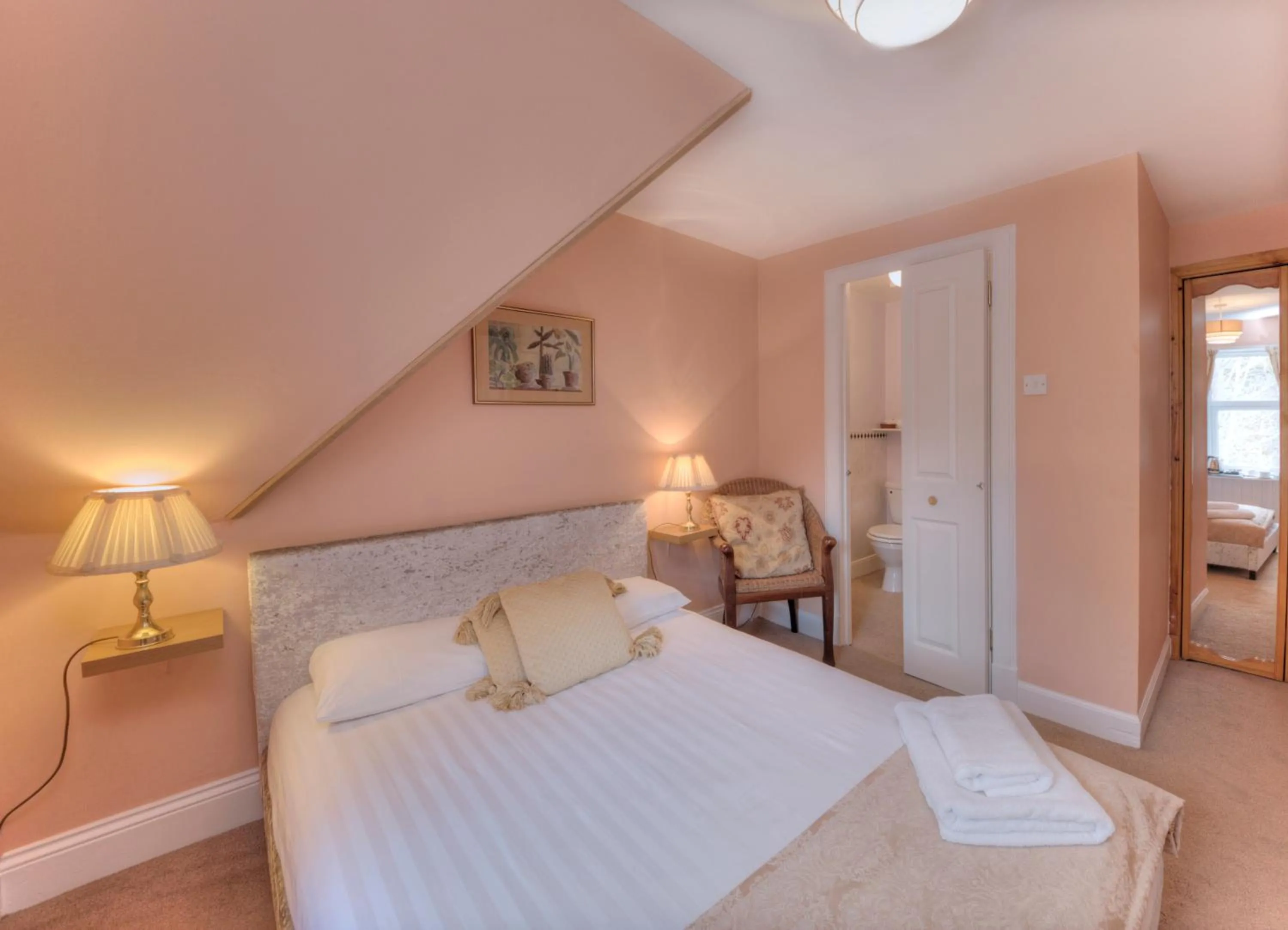Bedroom, Bed in Kilchrenan House
