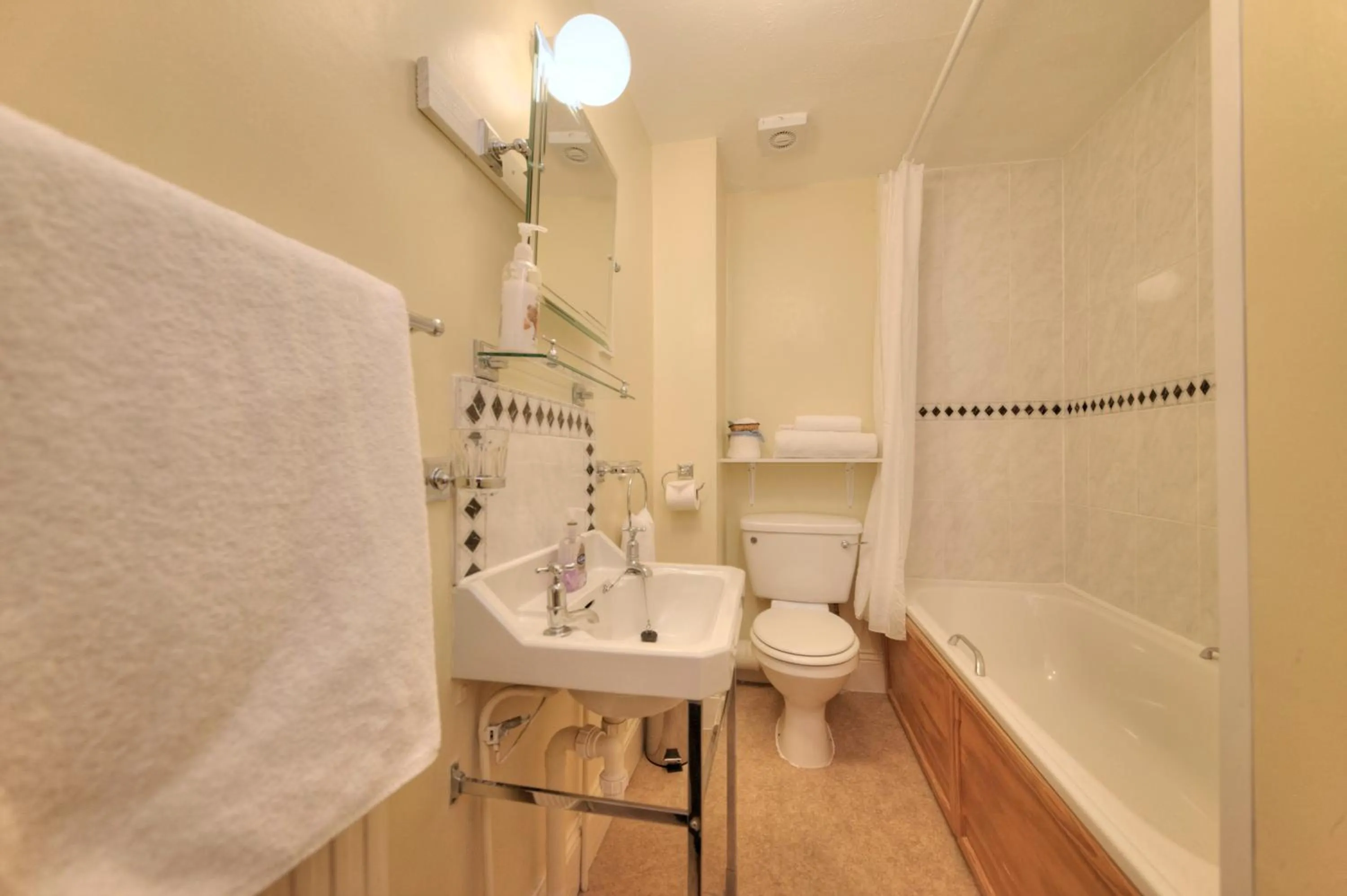 Bathroom in Kilchrenan House
