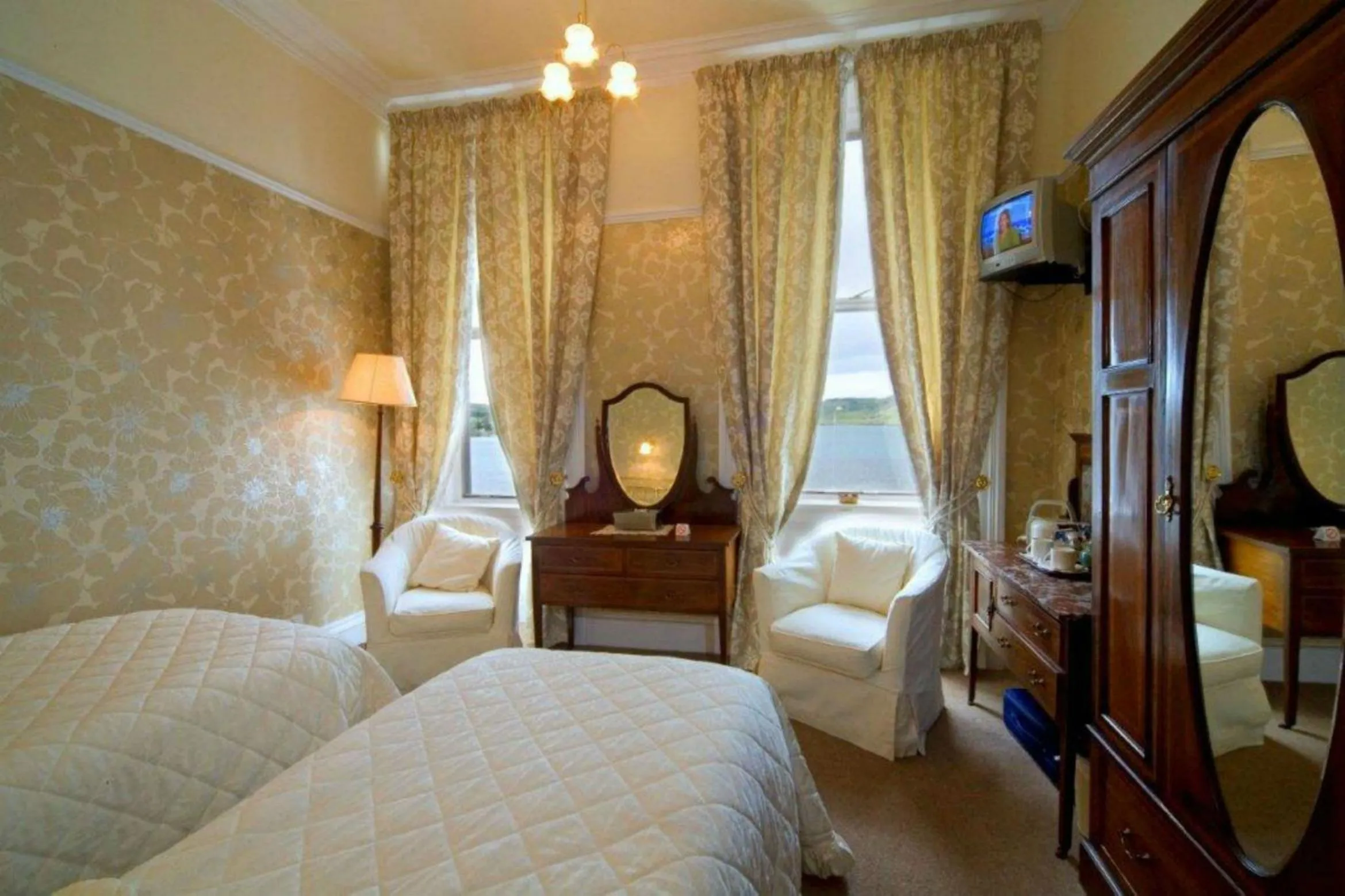 Bedroom, Bed in Kilchrenan House