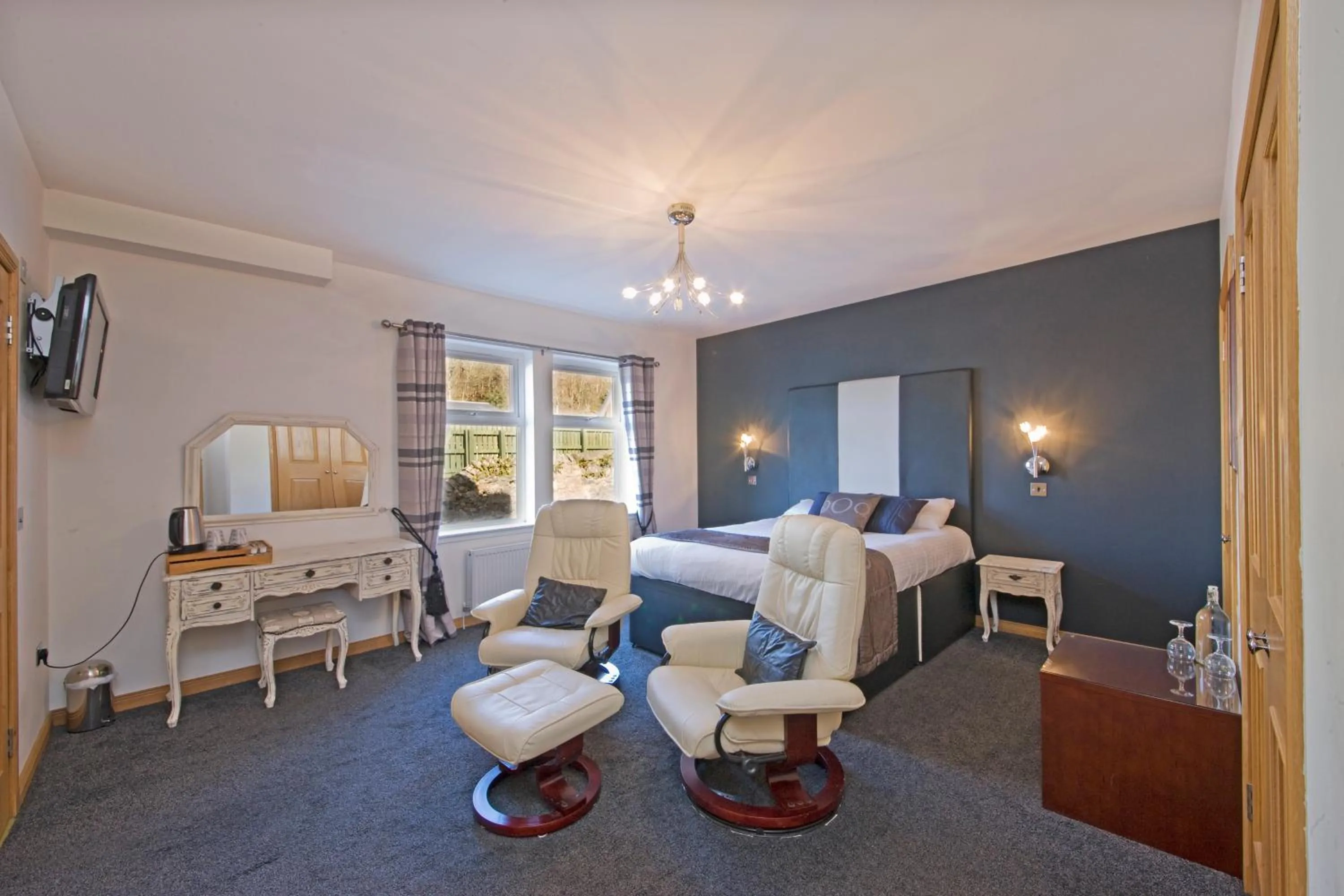 Bedroom, Bed in Kilchrenan House