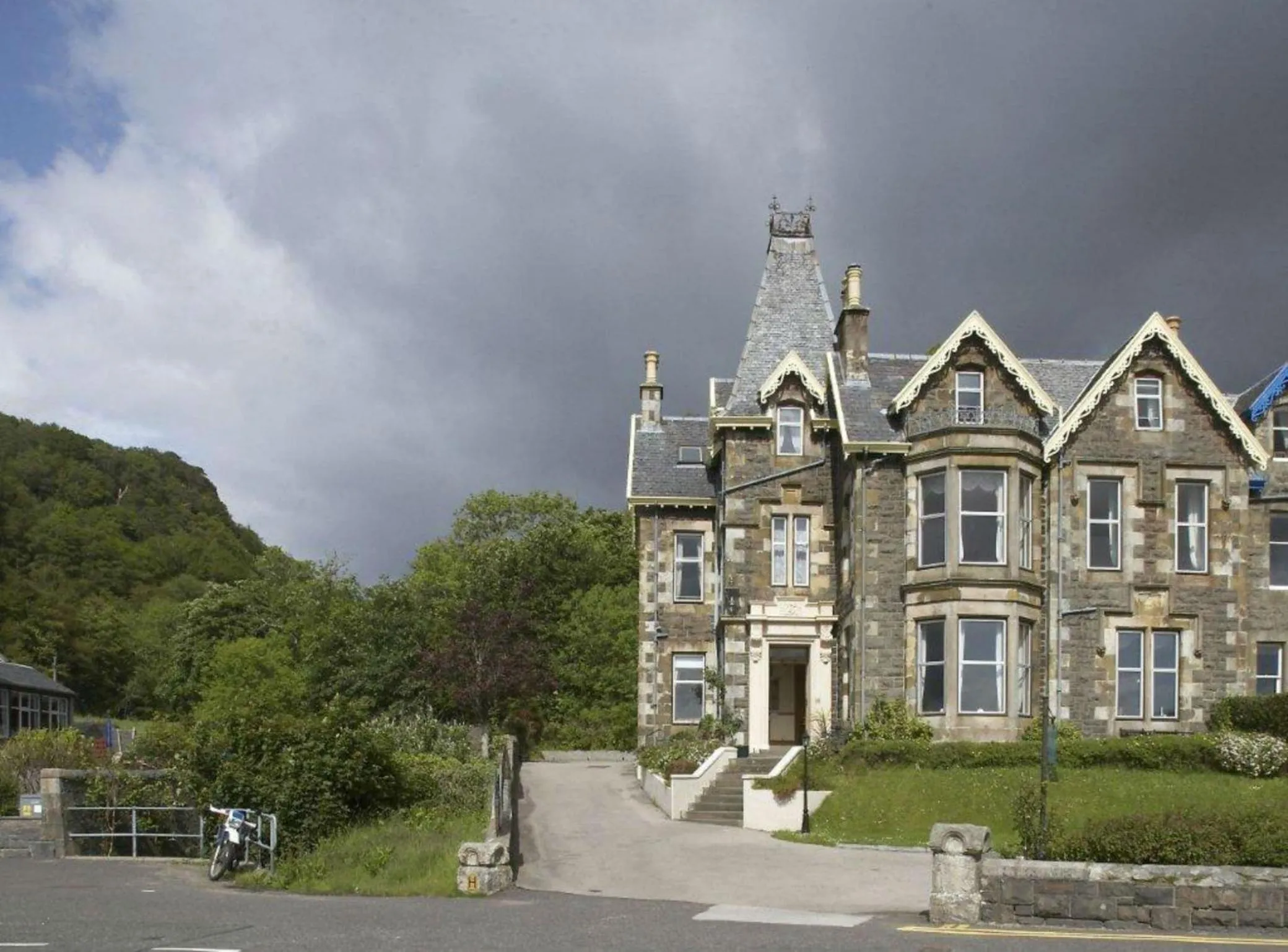 Property building in Kilchrenan House