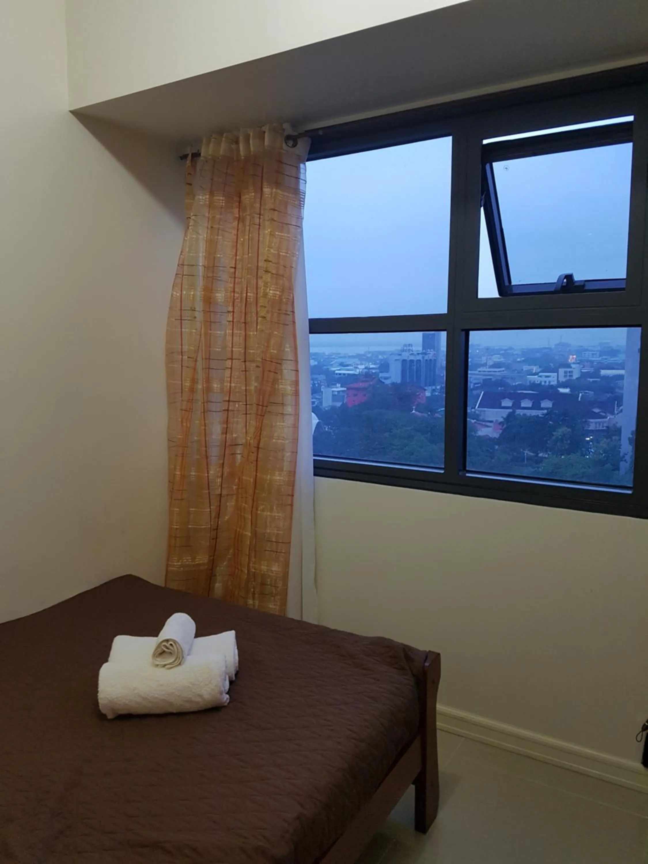 Bed in Horizon 101 Cebu by KC Condo