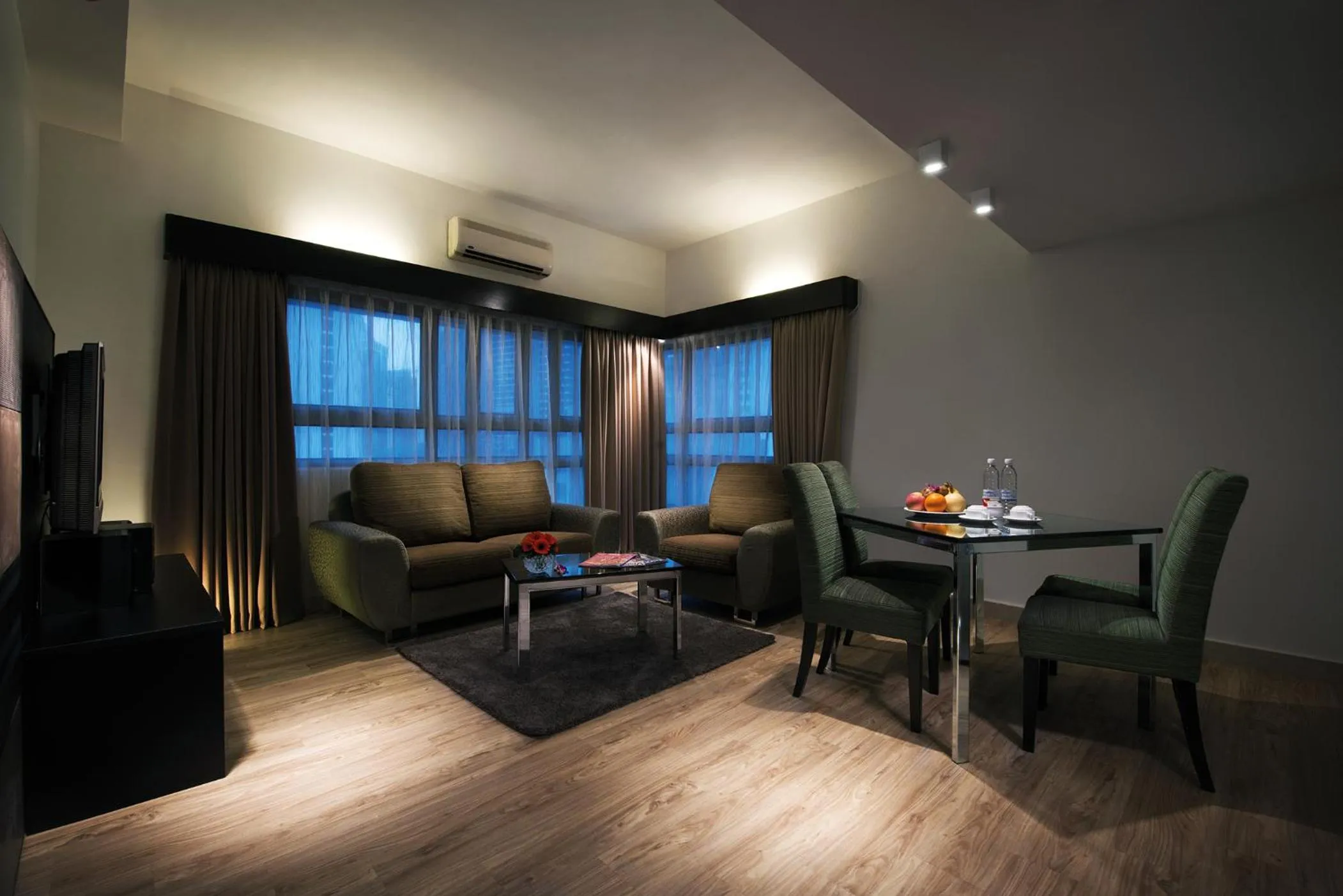 Crown Regency Serviced Suites