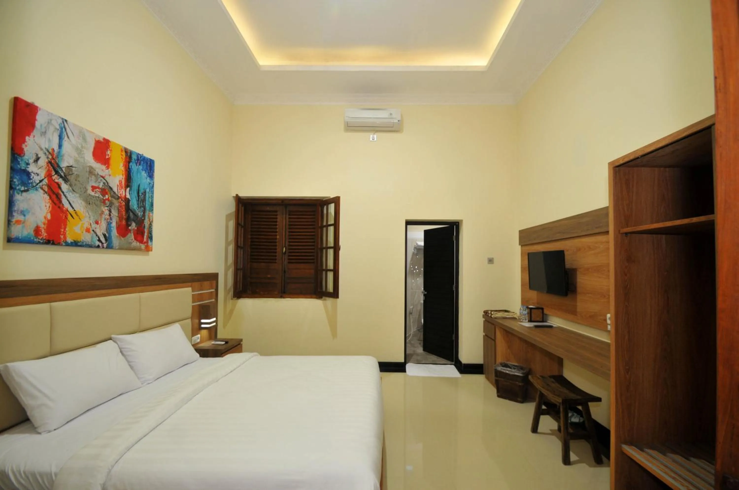 Bed in Musafir Guest House Syariah