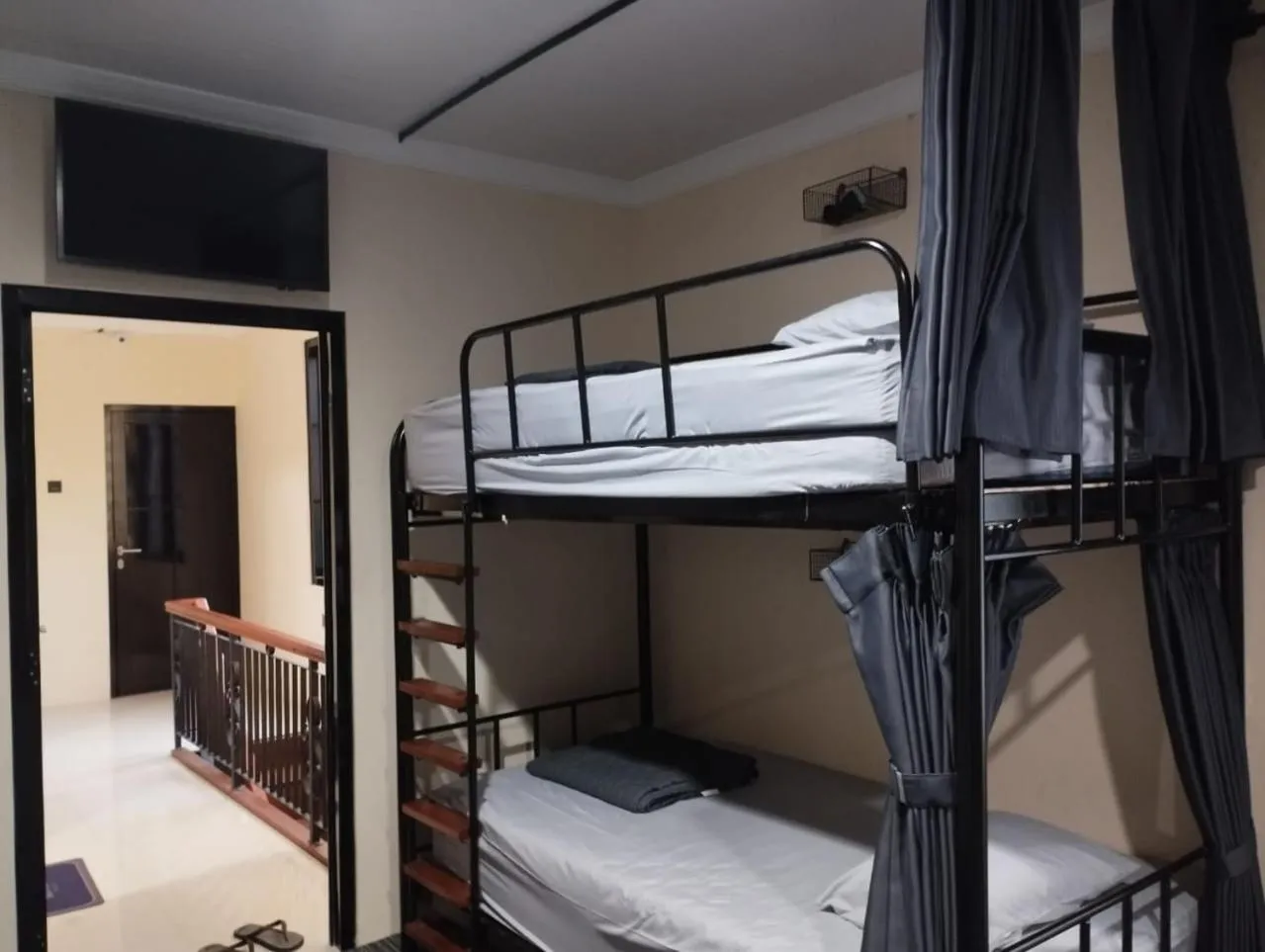 Bedroom, Bed in Musafir Guest House Syariah