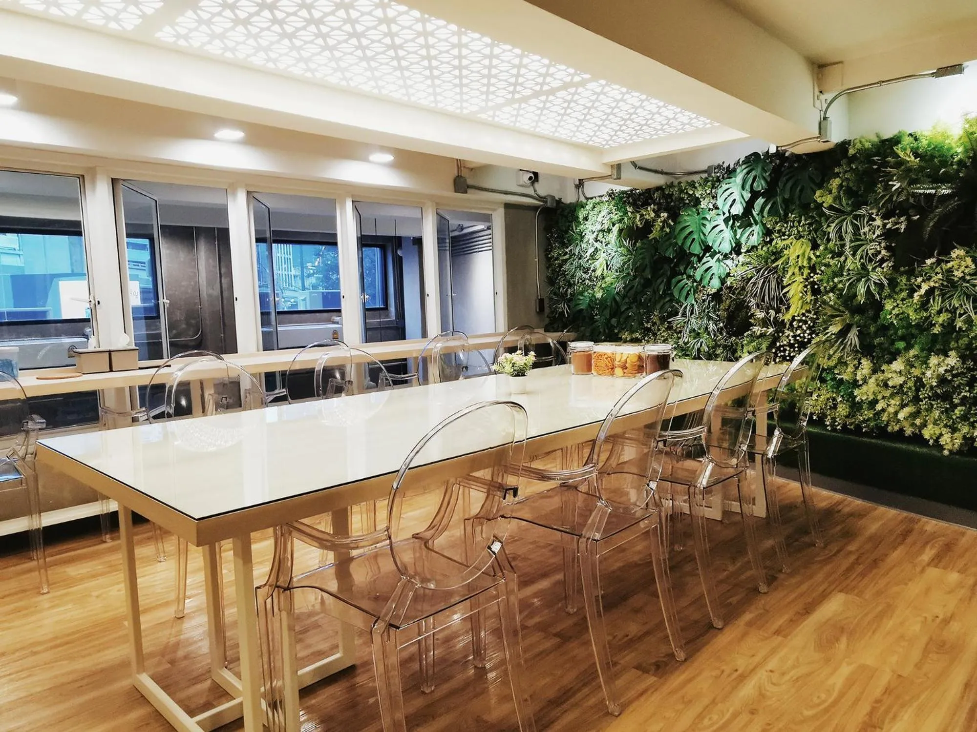 Dining area in Siam Eco Hostel