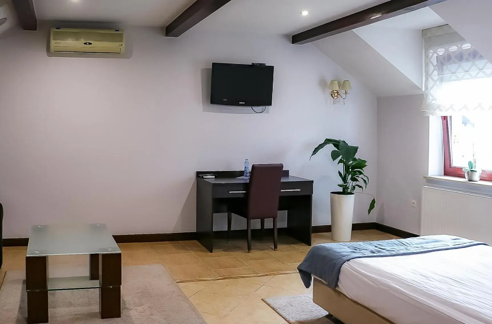 Triple Room - single occupancy in Pokoje De Luxe Figaro Triple Room - single occupancy in Pokoje De Luxe Figaro