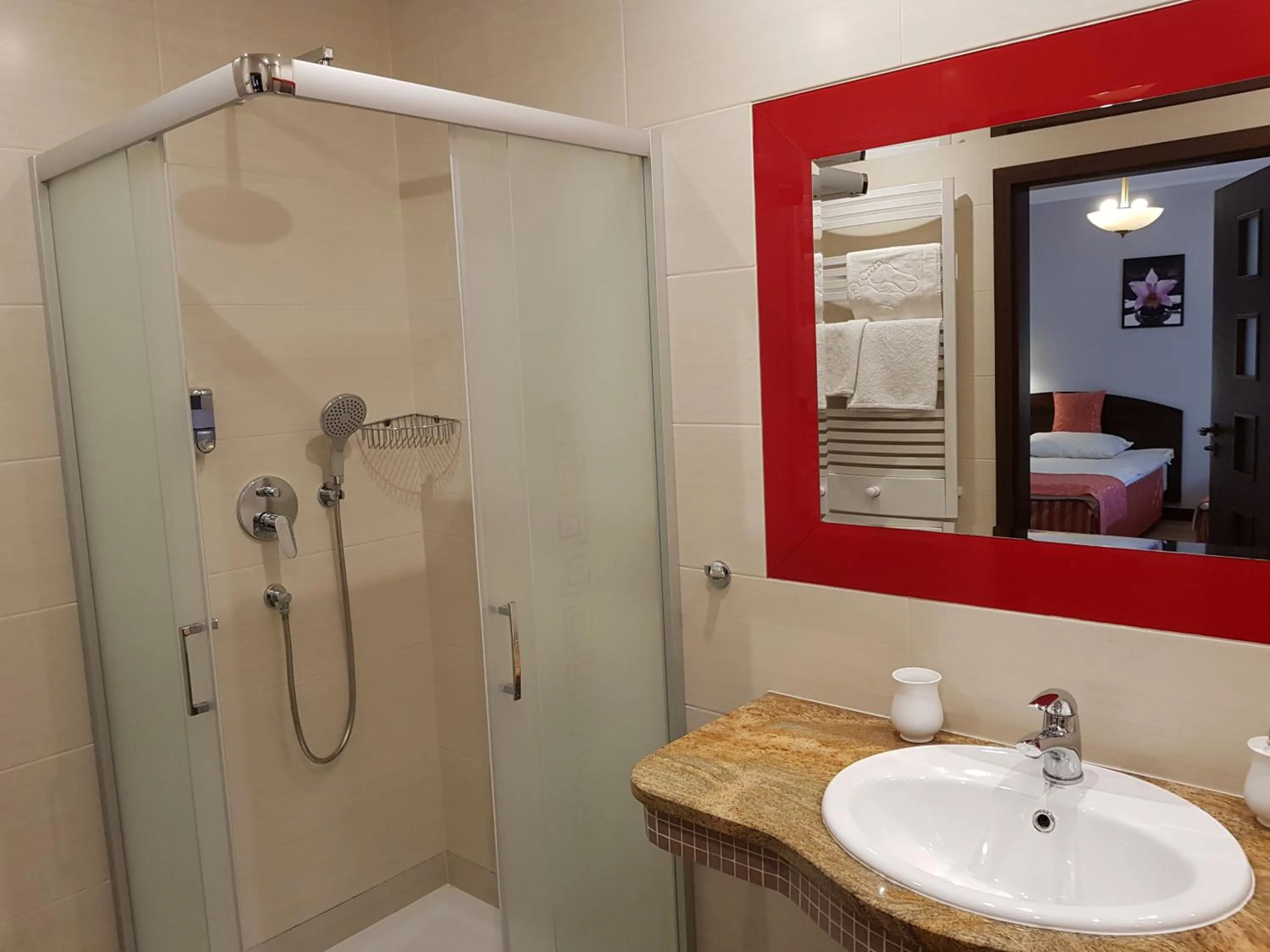 Bathroom in Pokoje De Luxe Figaro