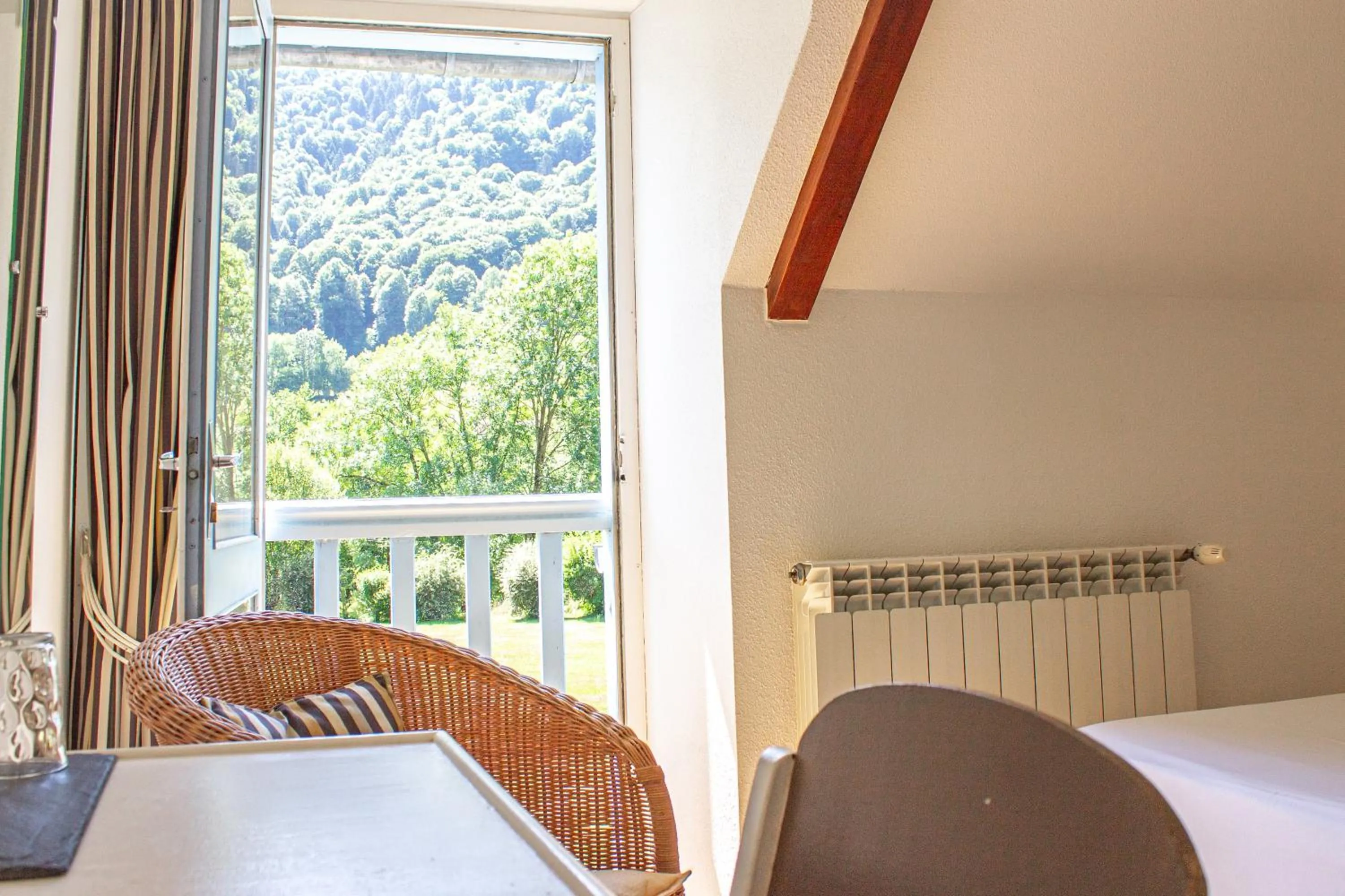 View (from property/room), Bed in Garden & City Bagnères-de-Bigorre - Domaine de Ramonjuan
