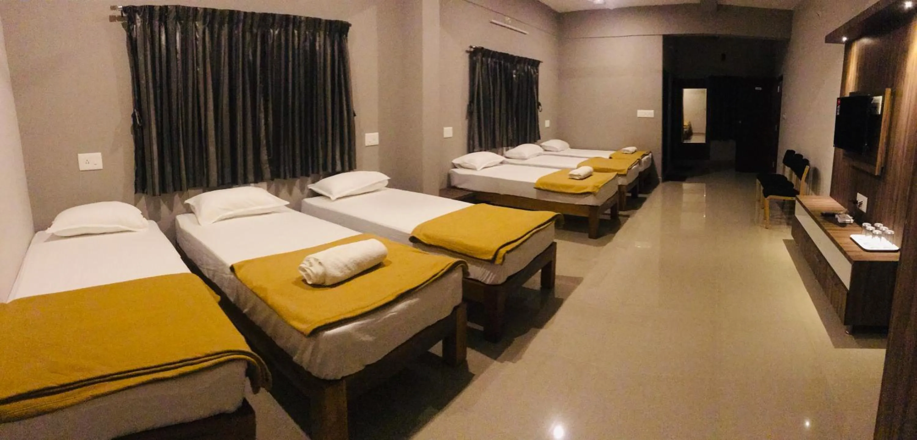 Bed in Sharada Residency