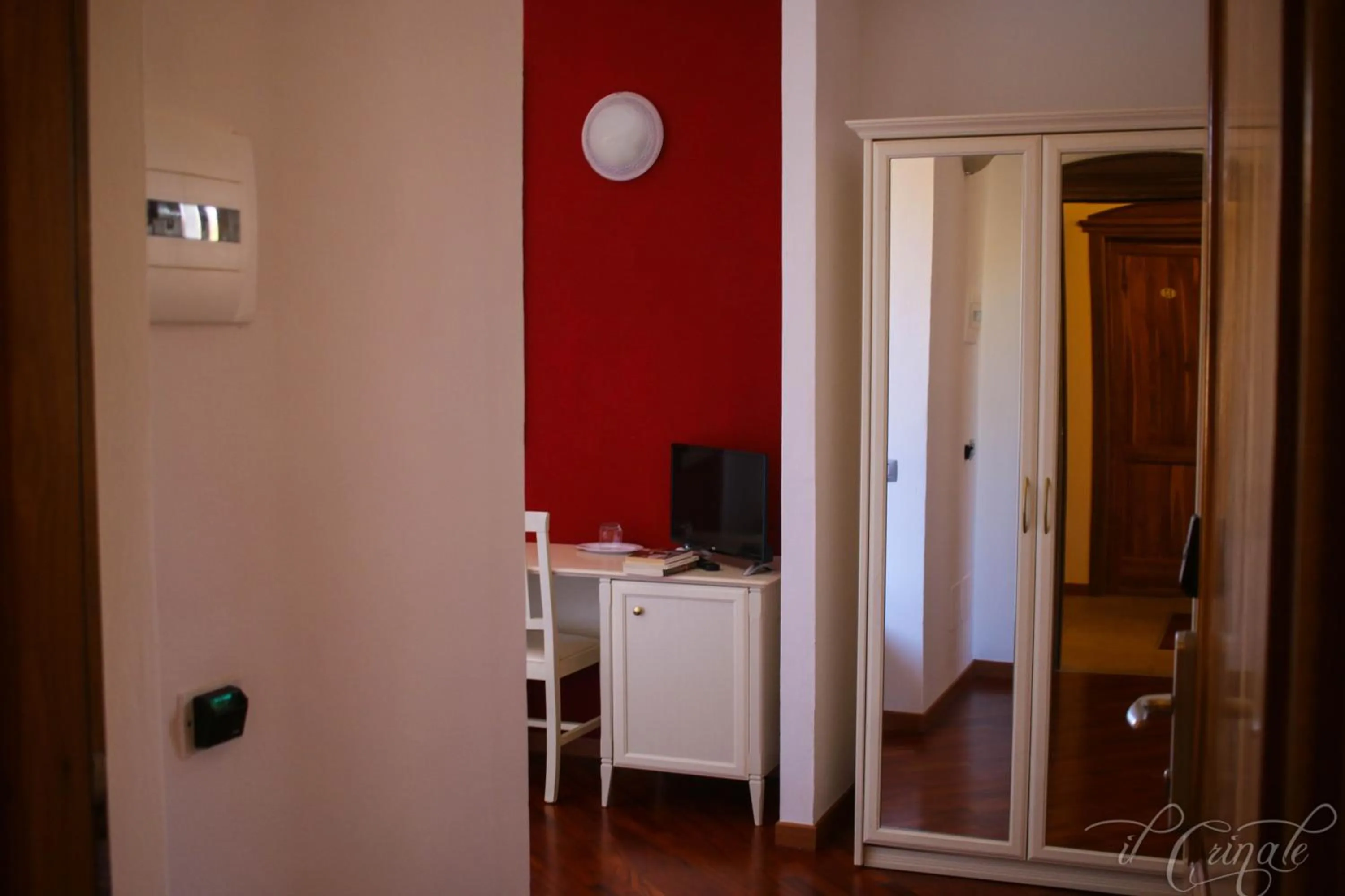 Communal lounge/ TV room in Hotel Il Crinale