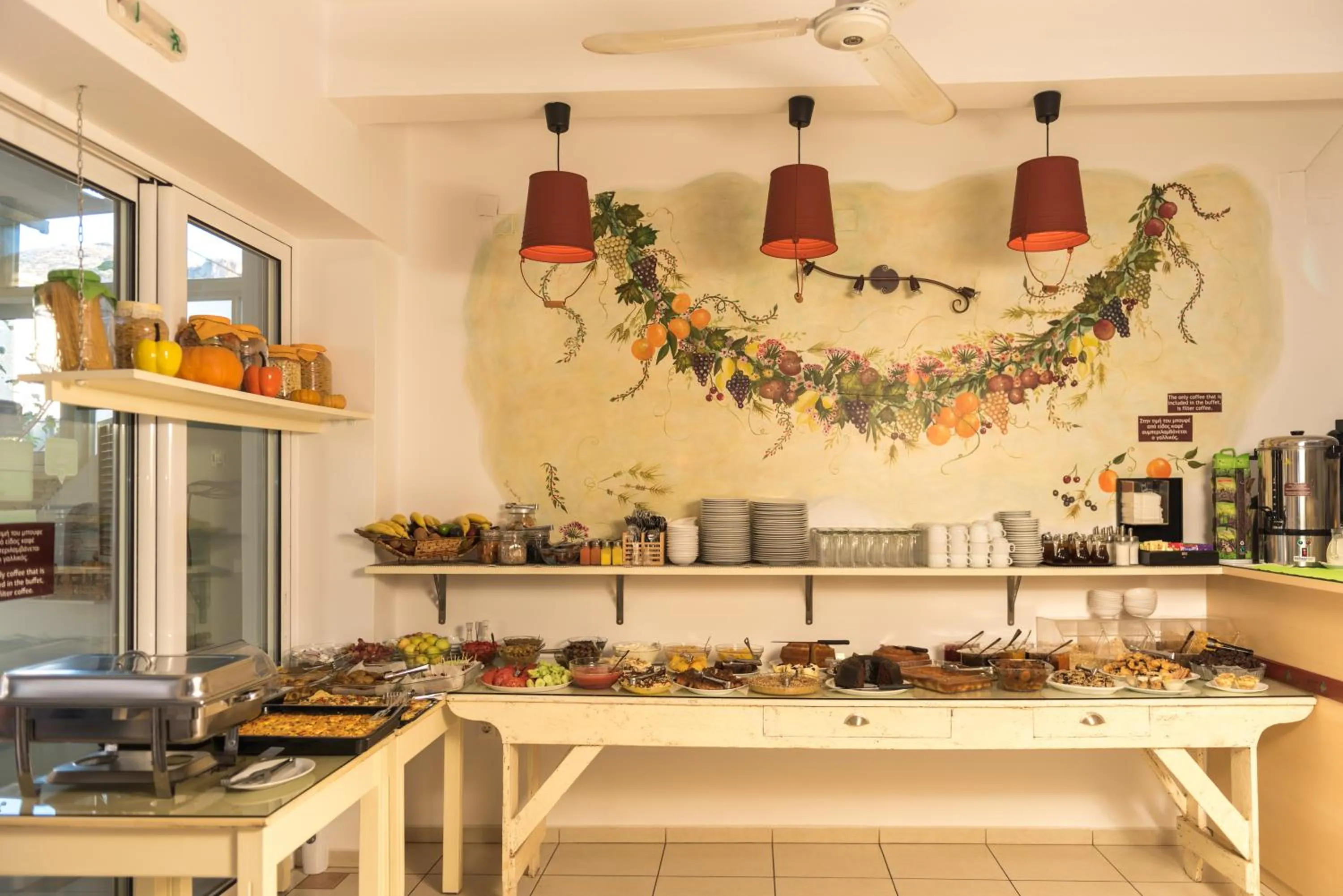 Food and drinks in Manto Studios