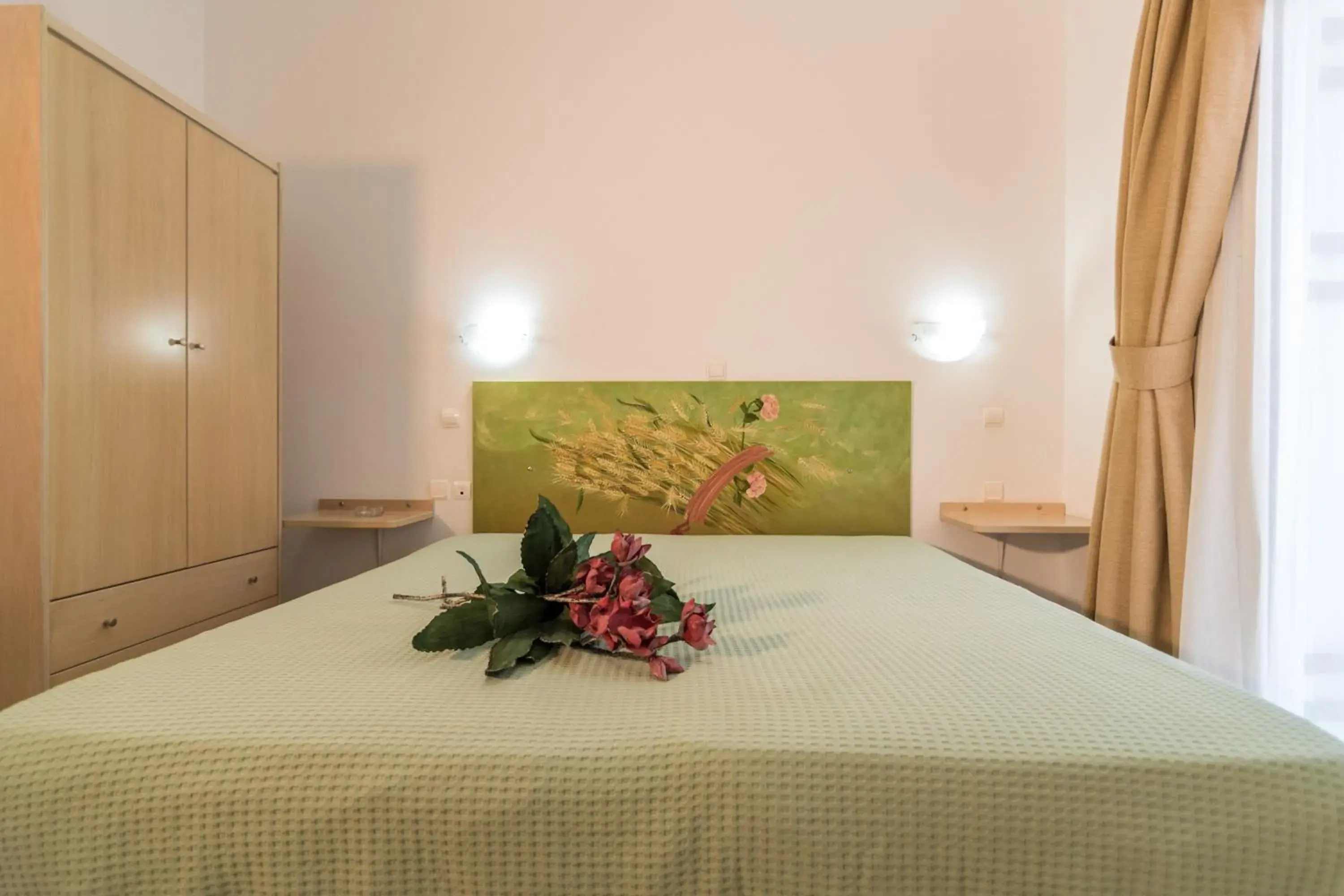 Studio - Upper Floor (2 Adults) in Manto Studios Studio - Upper Floor (2 Adults) in Manto Studios