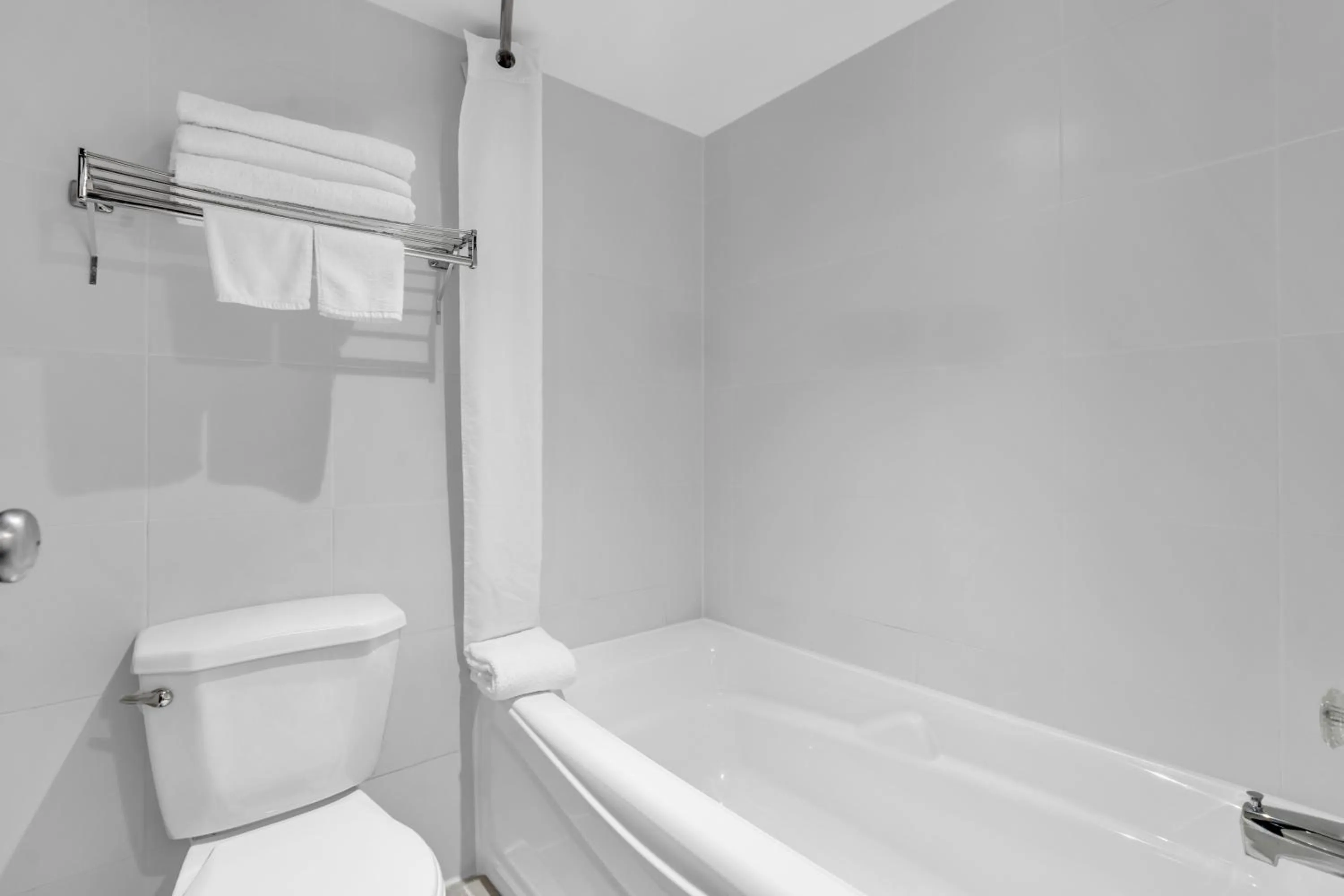 Seven Oaks Hotel Regina