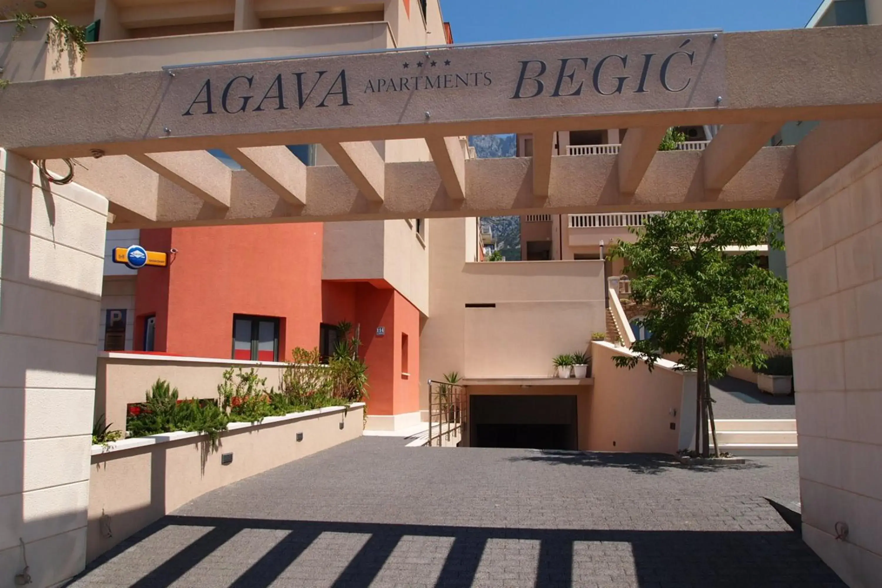 Facade/entrance in Apartments Agava Facade/entrance in Apartments Agava