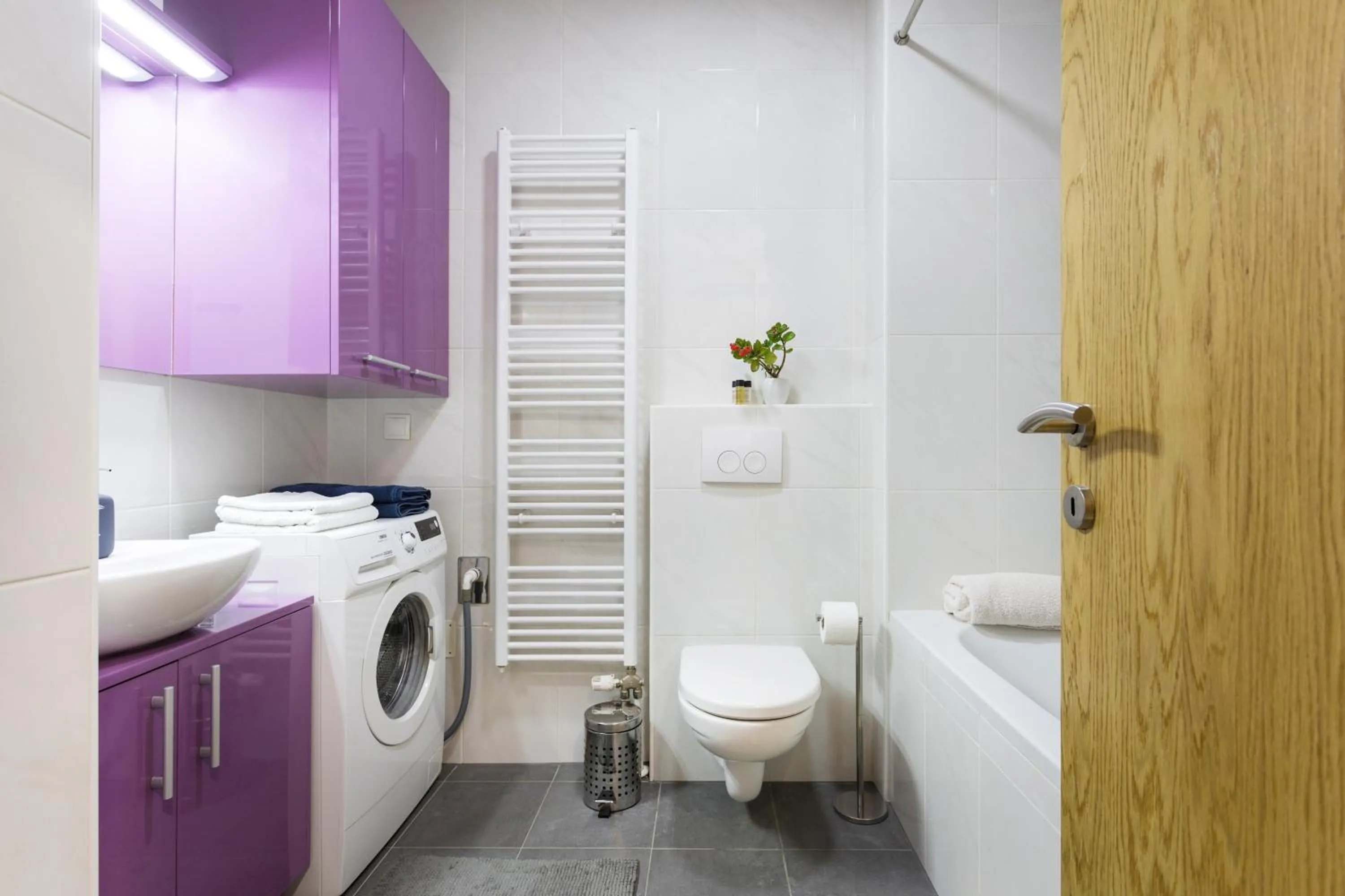 Bathroom in Cute and Sunny Studio in Zagreb with Balcony & Free Parking