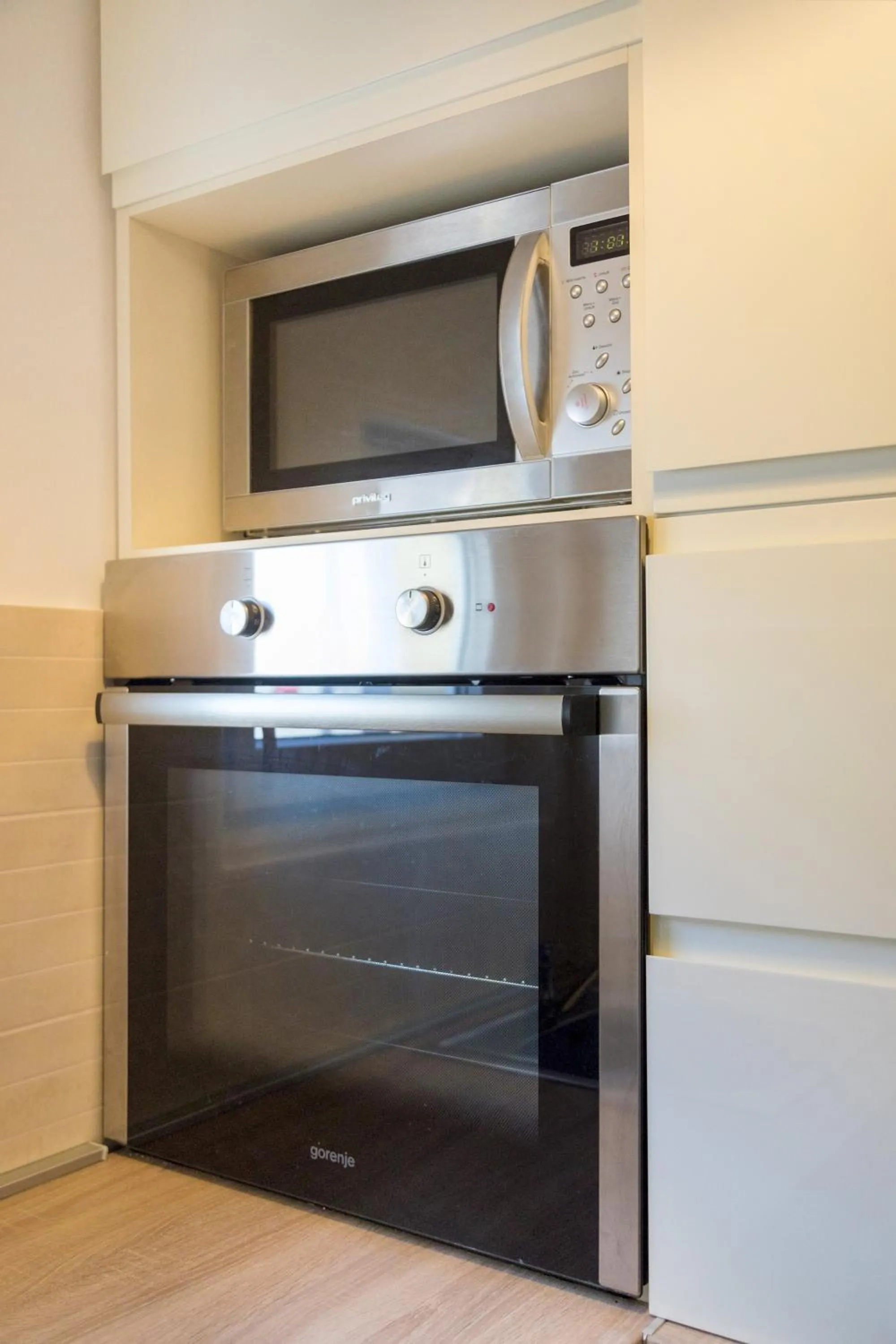 Kitchen or kitchenette in Cute and Sunny Studio in Zagreb with Balcony & Free Parking