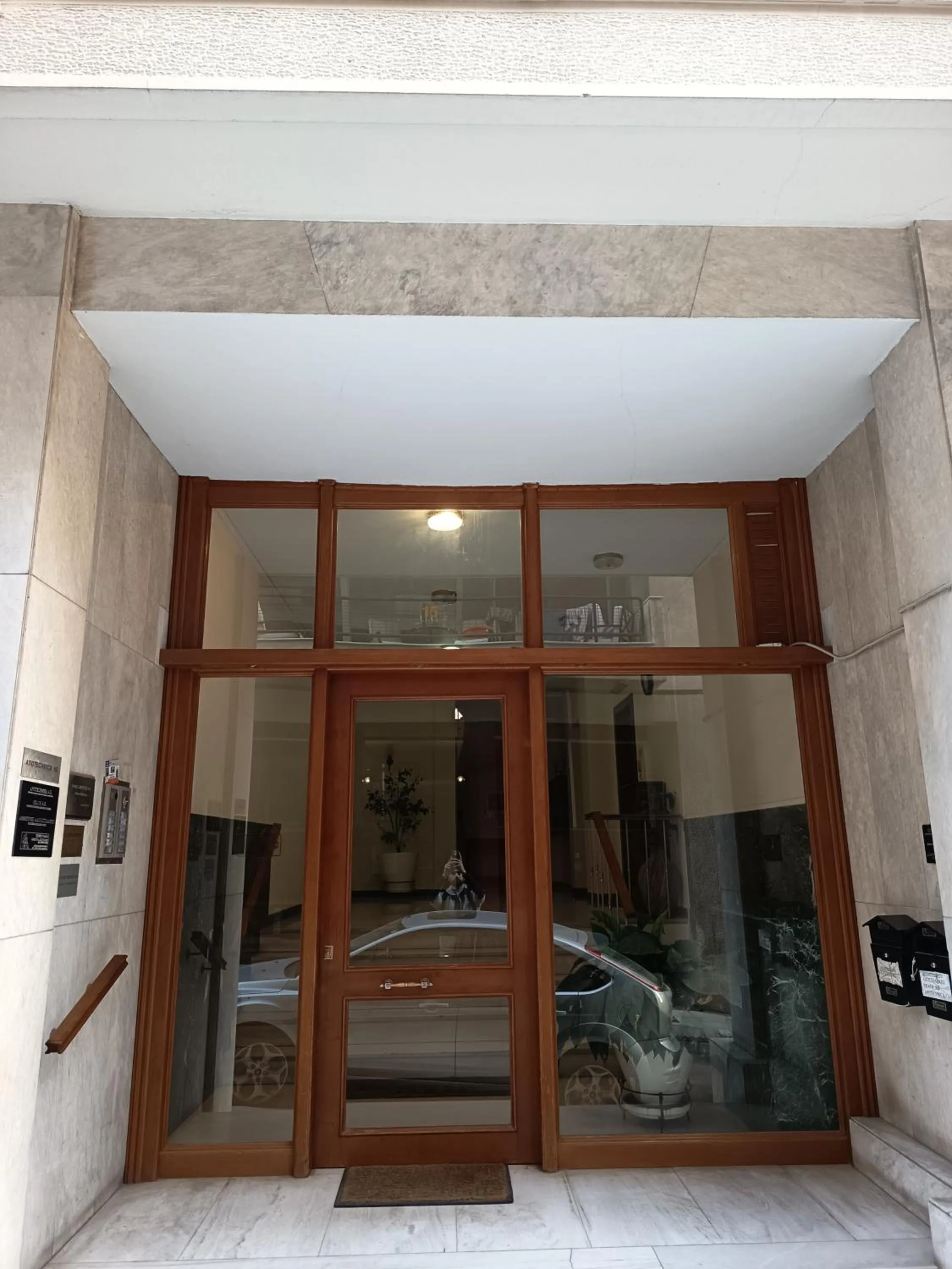 Luxurious Spacious Apt next to Hilton Hotel
