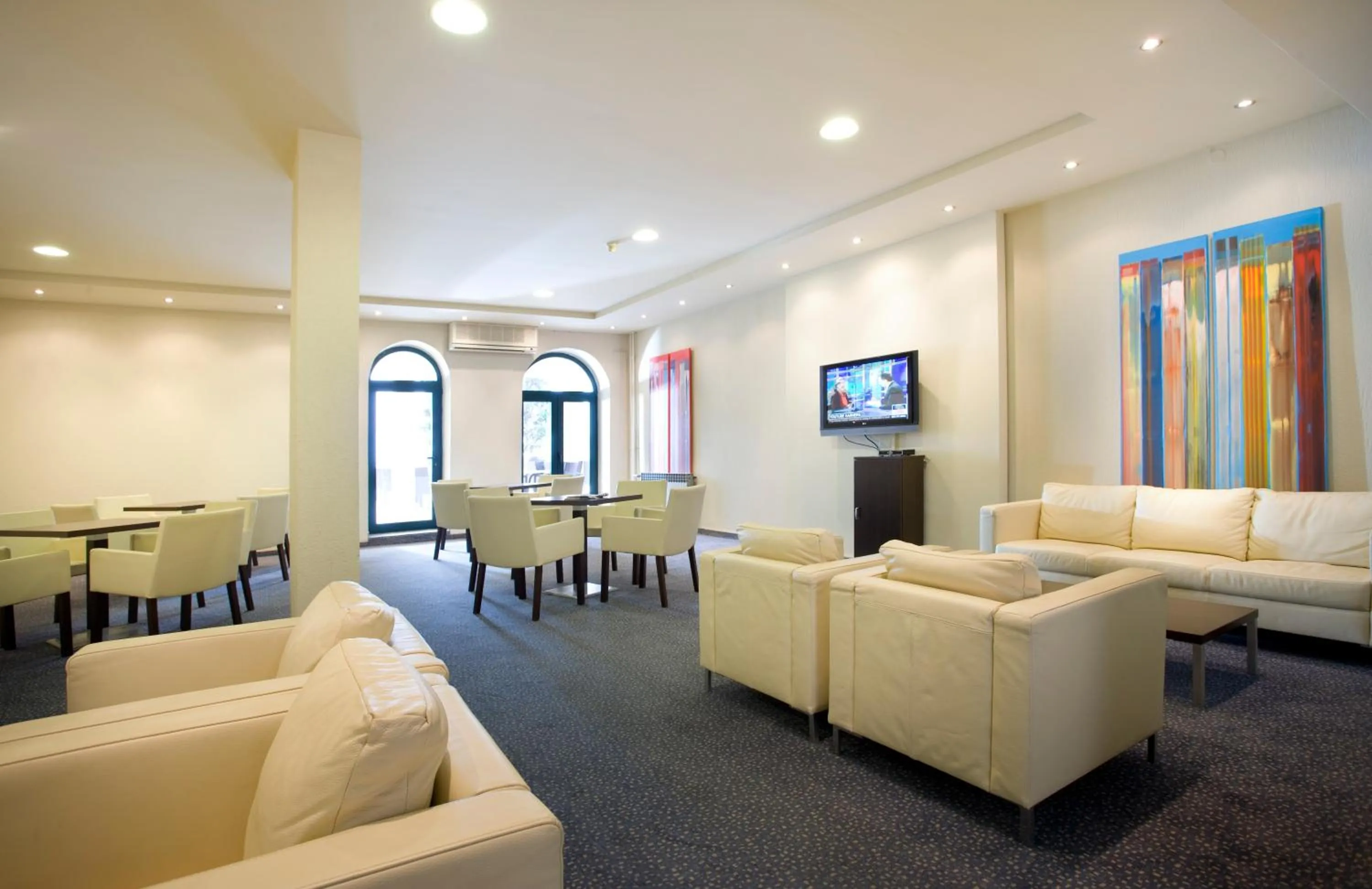 Communal lounge/ TV room in Veya Maradiso Hotel by Aminess