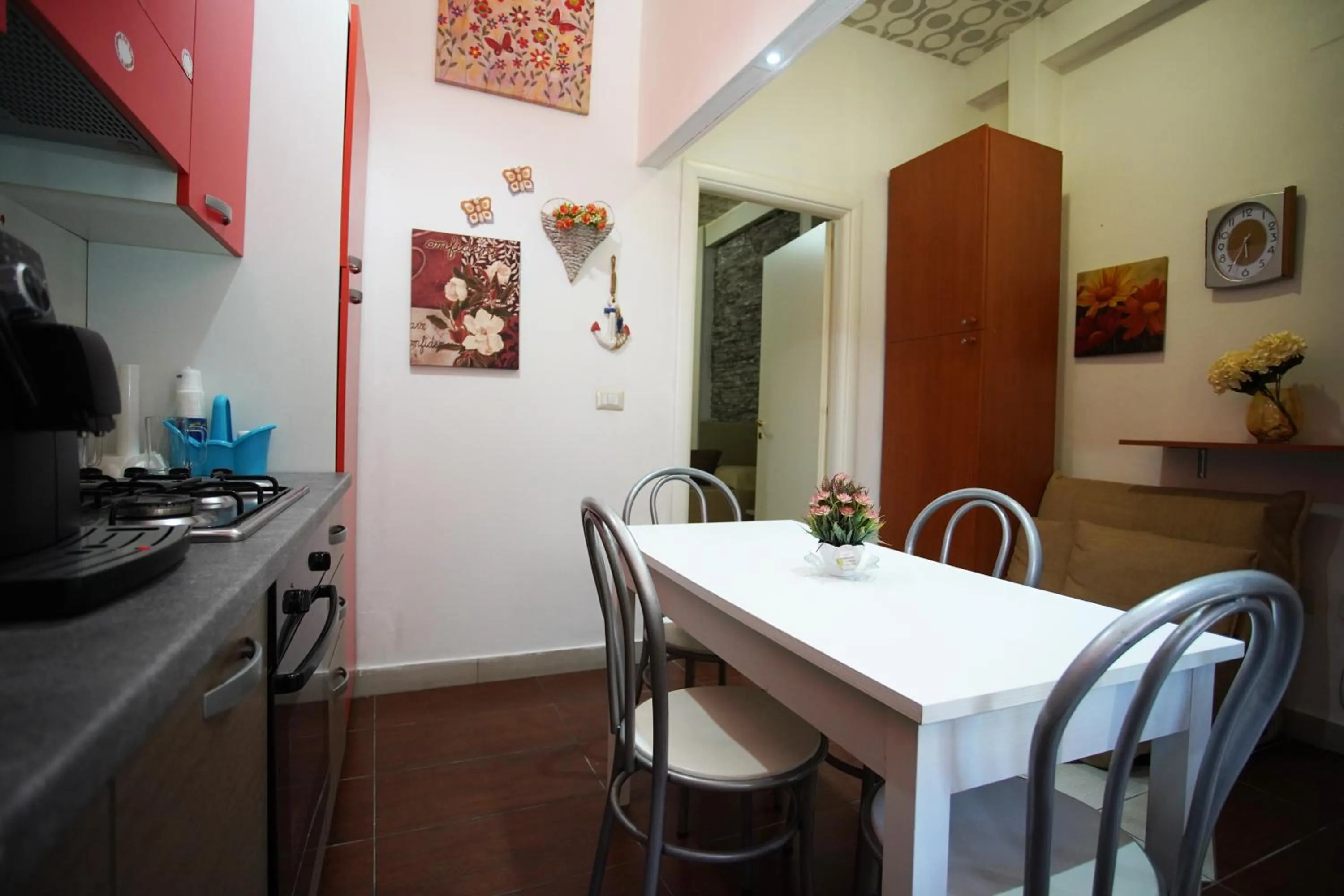 kitchen in Golden Dreams B&B