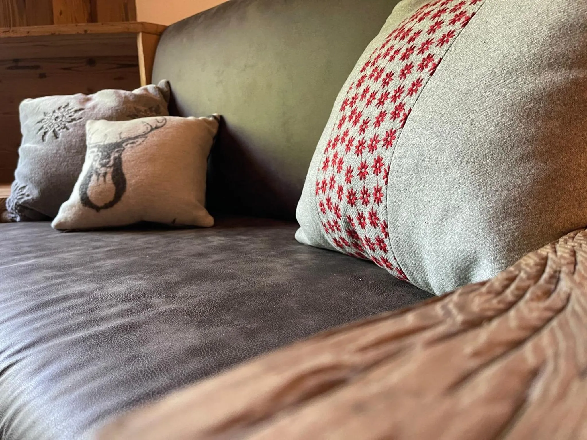 Lobby or reception, Bed in Hotel Edelweiss