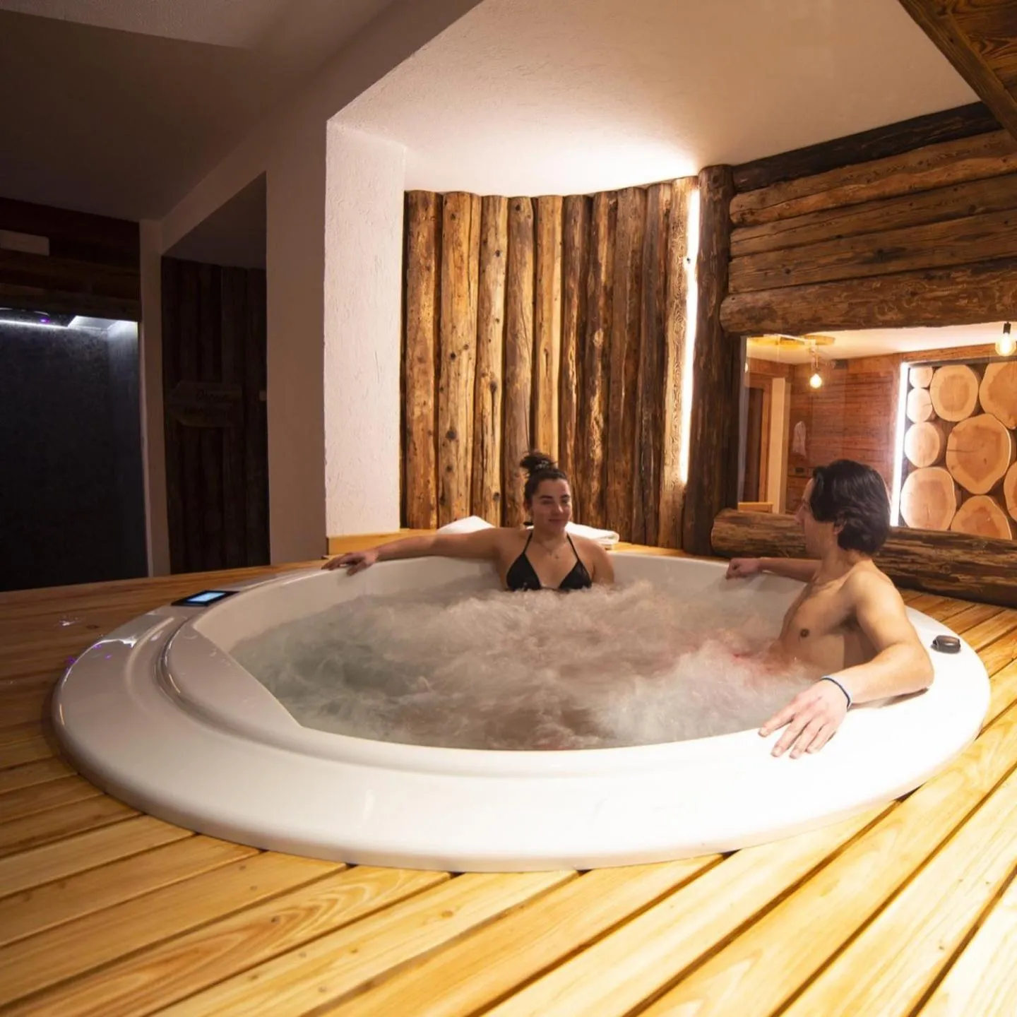 Hot Tub in Hotel Edelweiss