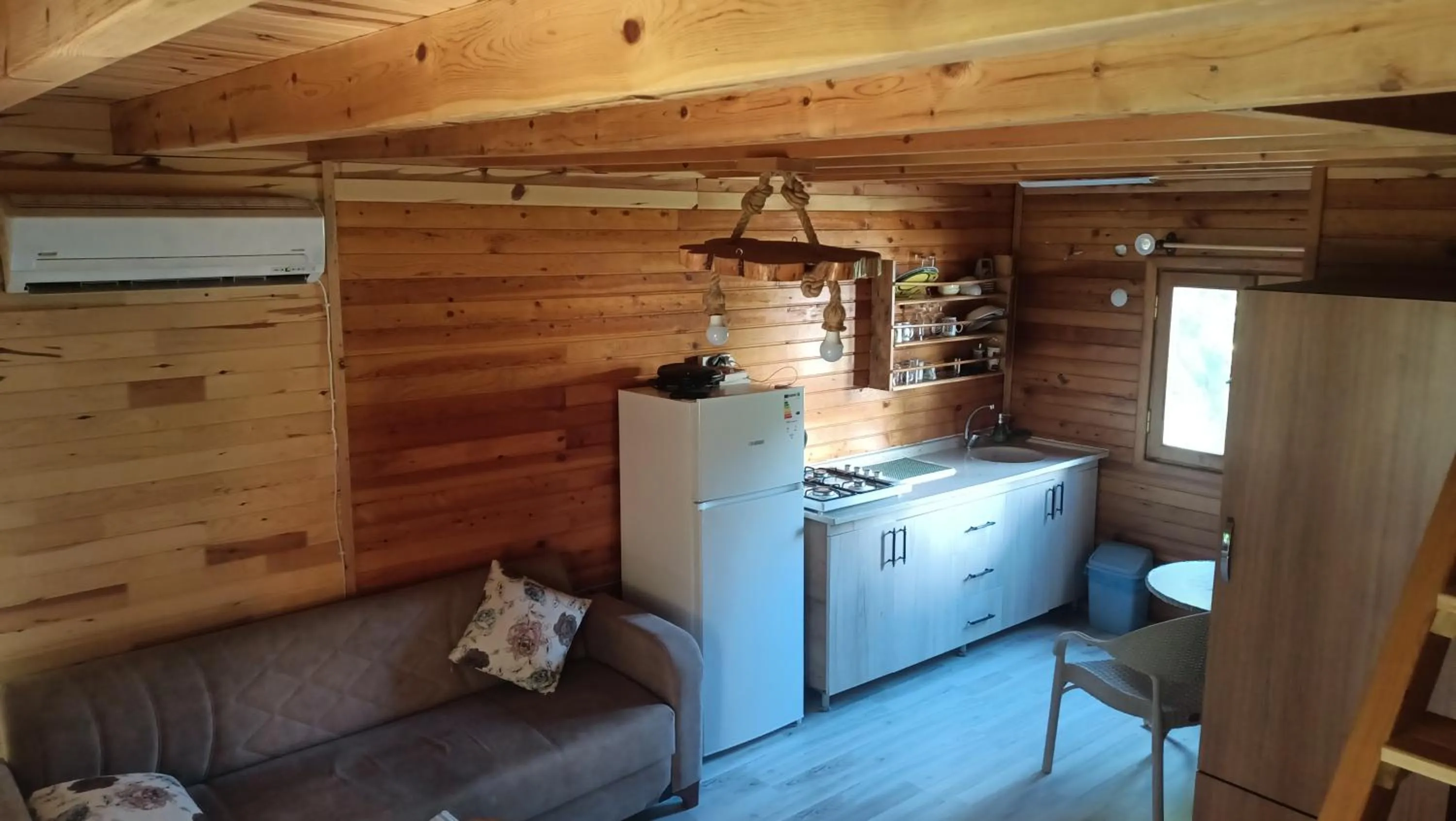Kitchen or kitchenette in Turkuaz Bungalows