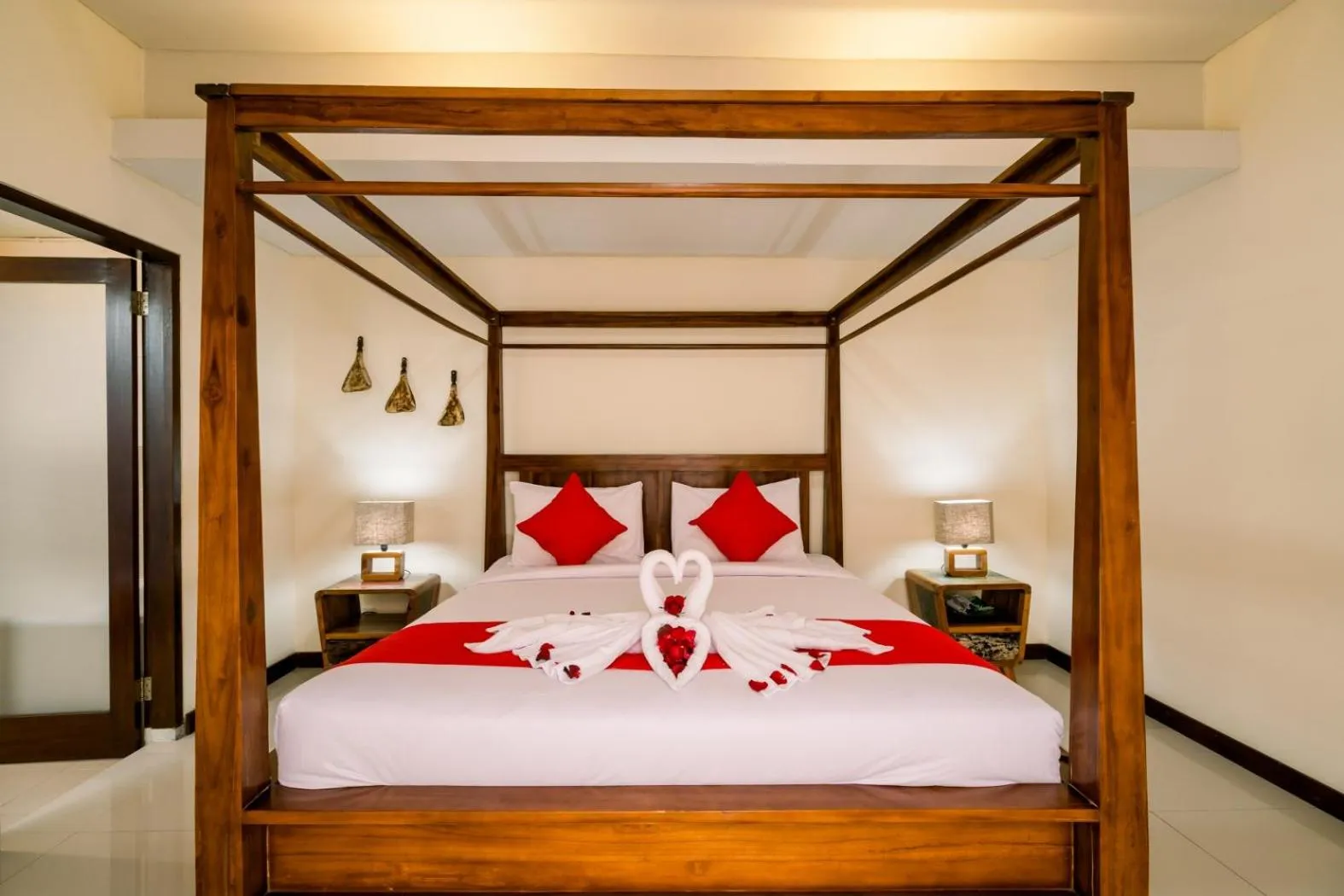 Bed in Taman Bali Villas Dewi Sri