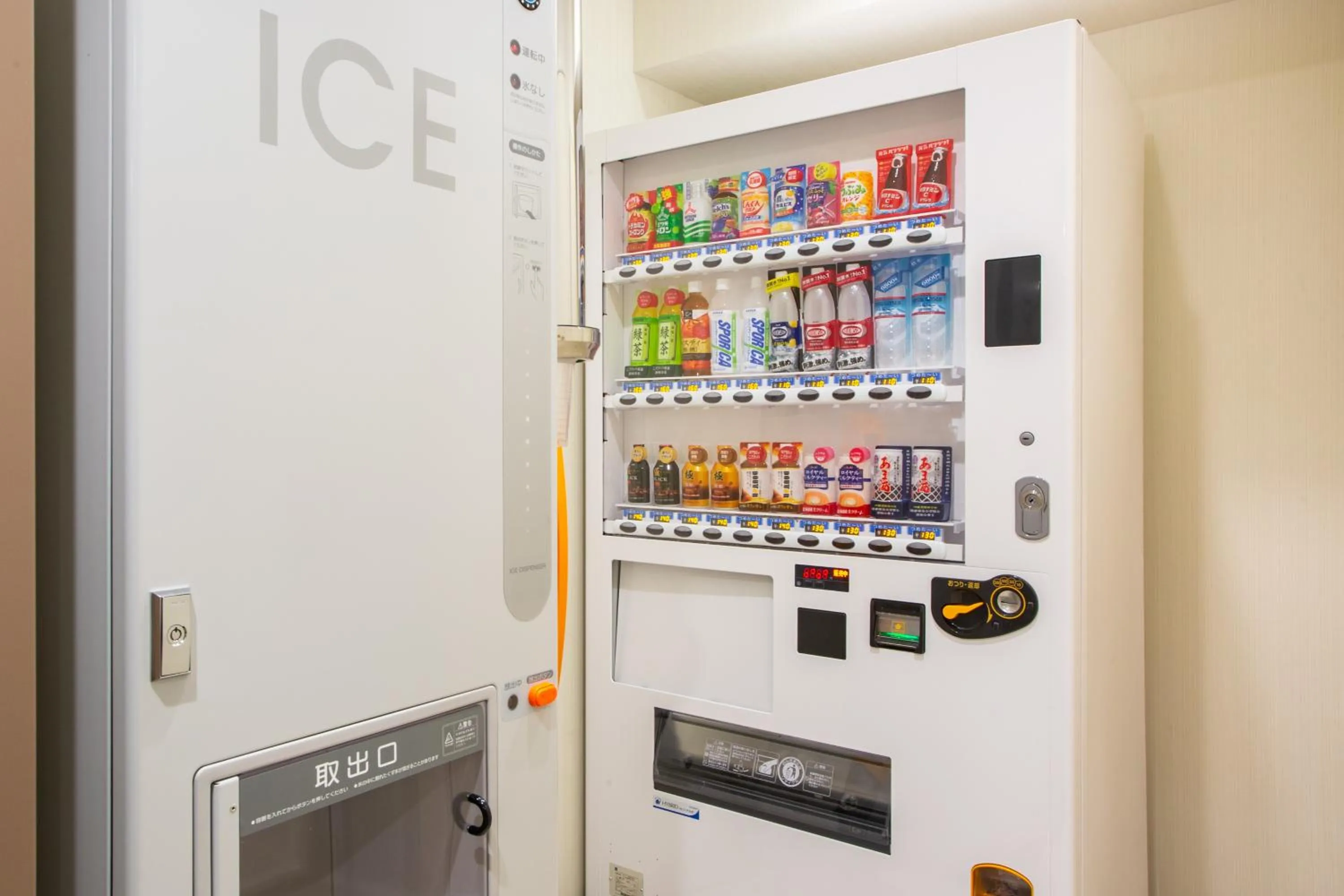 Area and facilities in Kitanoniwa The Kuretakeso