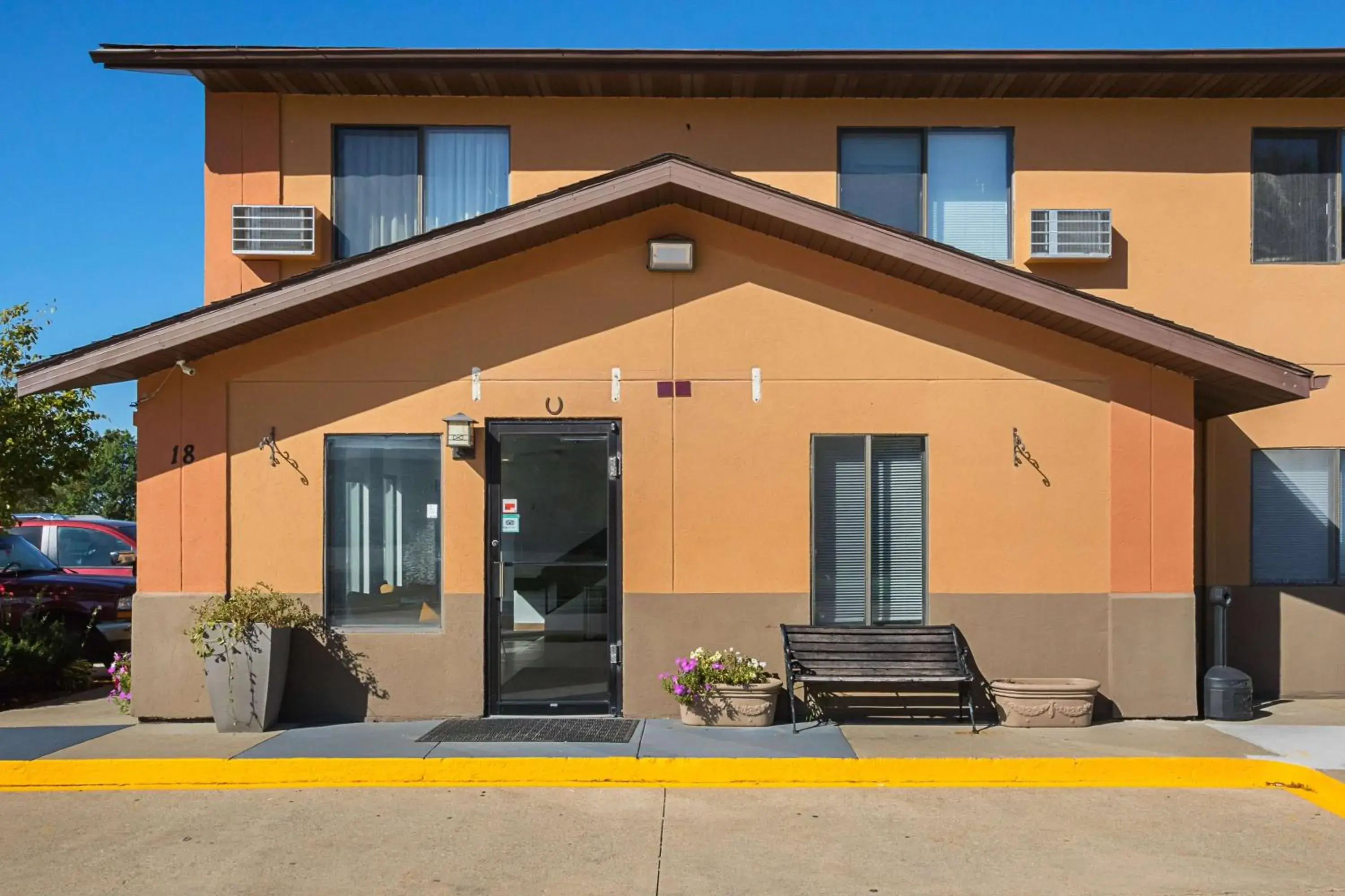 Property building in Motel 6-Marshalltown, IA Property building in Motel 6-Marshalltown, IA