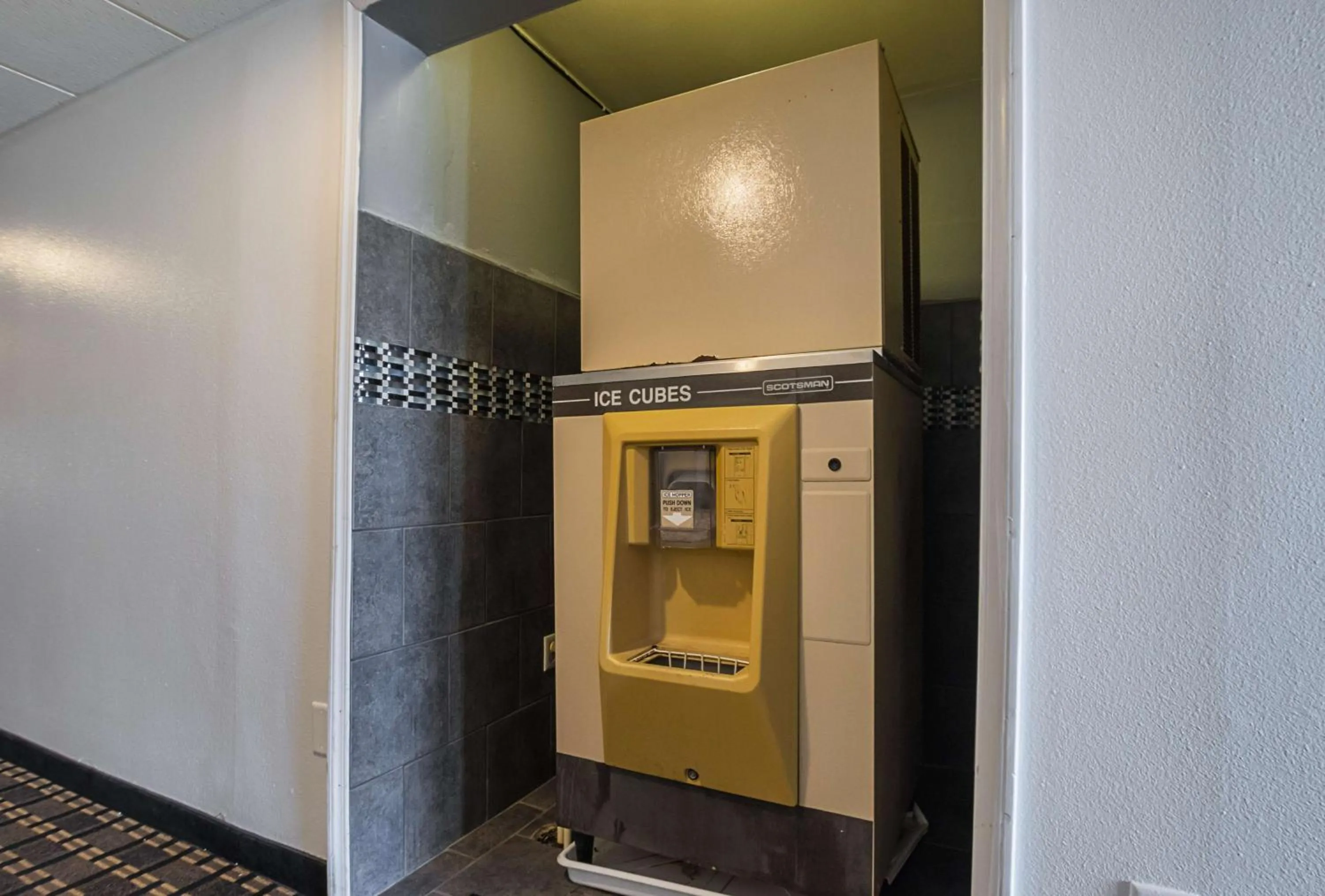 On site in Motel 6-Marshalltown, IA