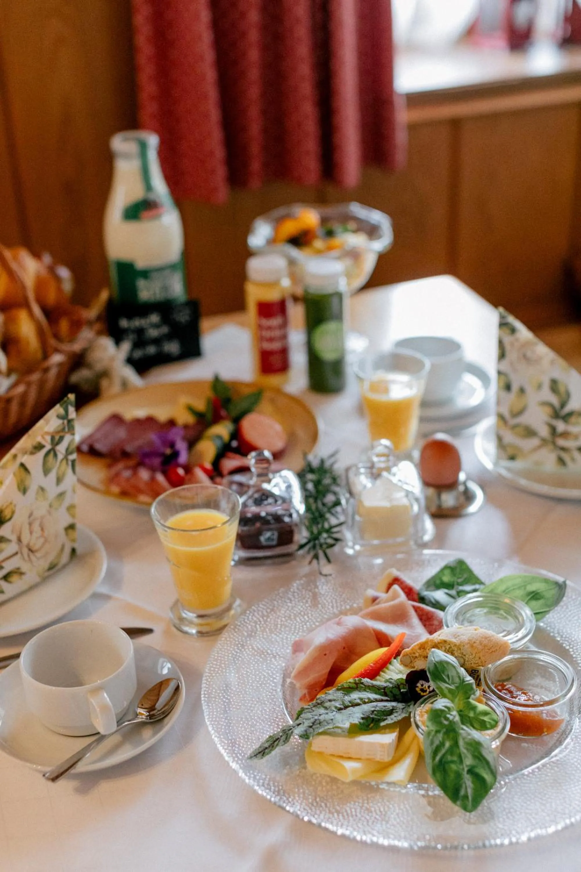 Buffet breakfast in Hotel Vogtareuther-Hof