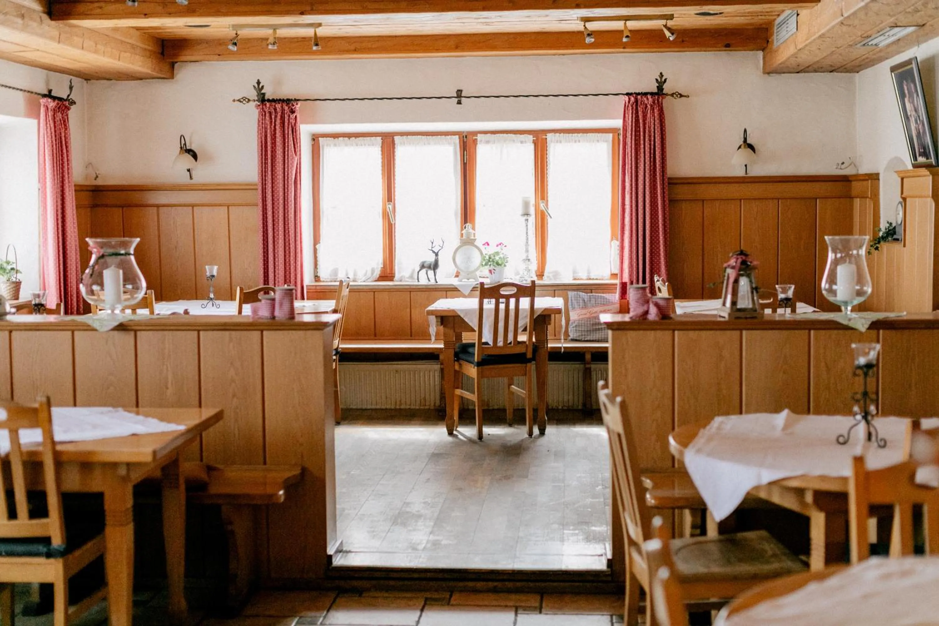 Buffet breakfast in Hotel Vogtareuther-Hof