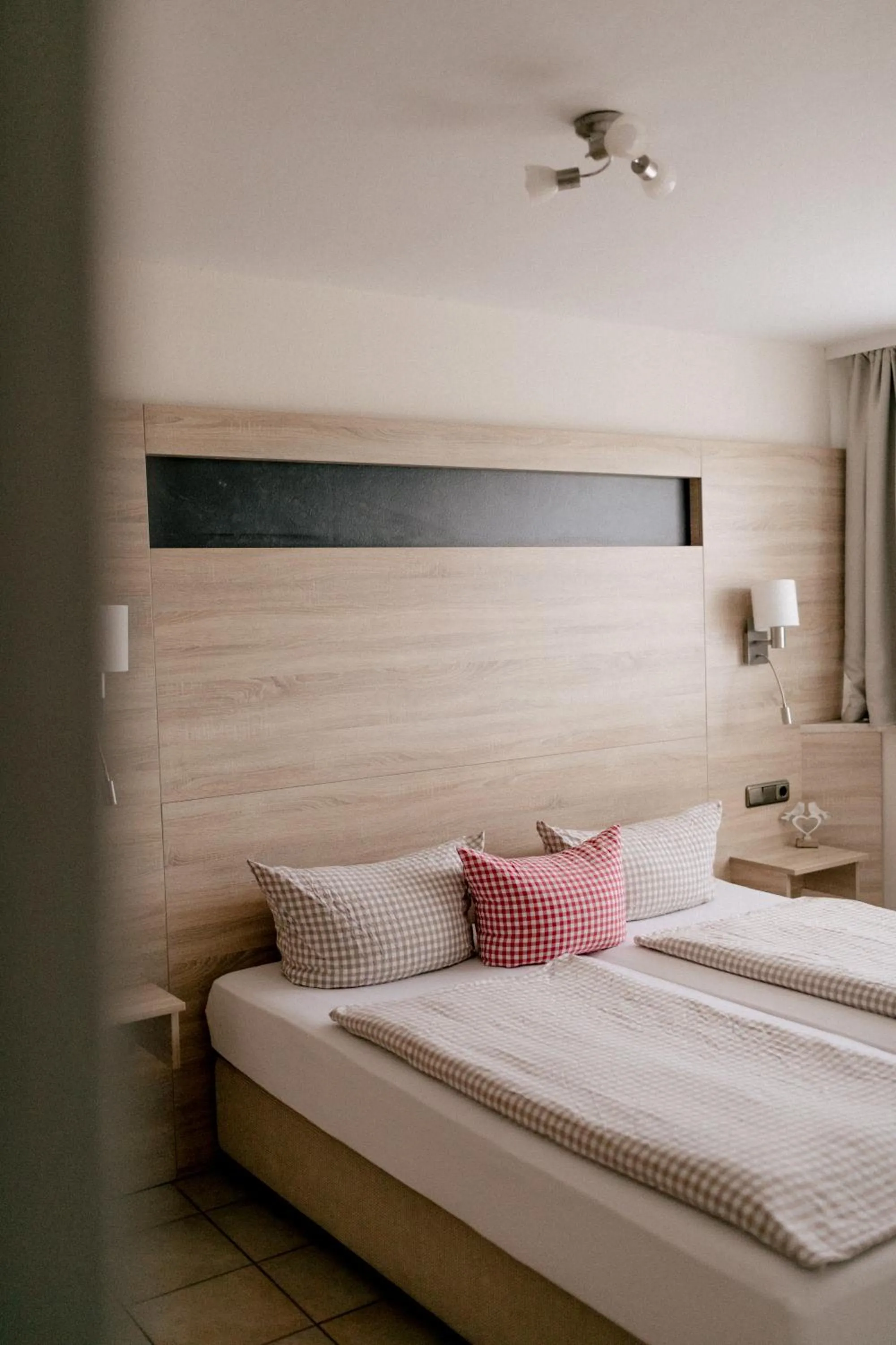 Bedroom, Bed in Hotel Vogtareuther-Hof