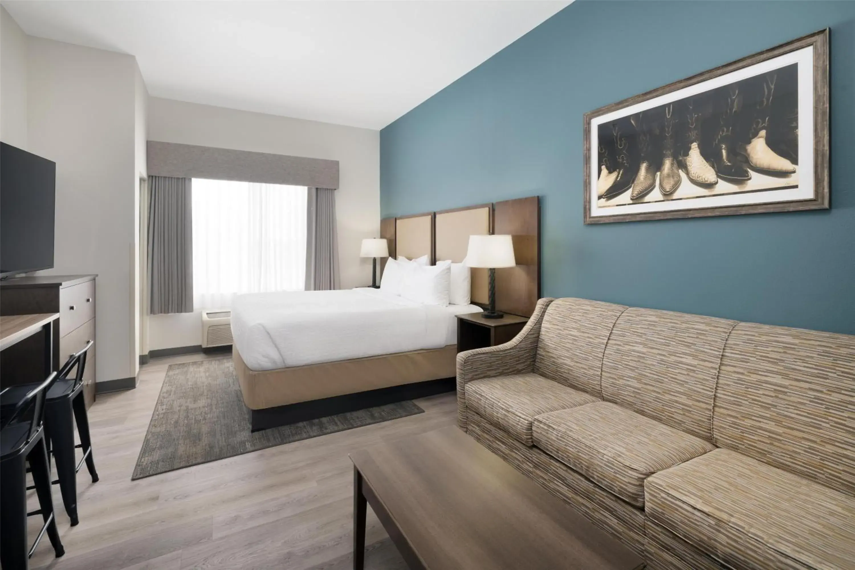 Bedroom, Bed in Best Western Plus Frontier Inn Bedroom, Bed in Best Western Plus Frontier Inn