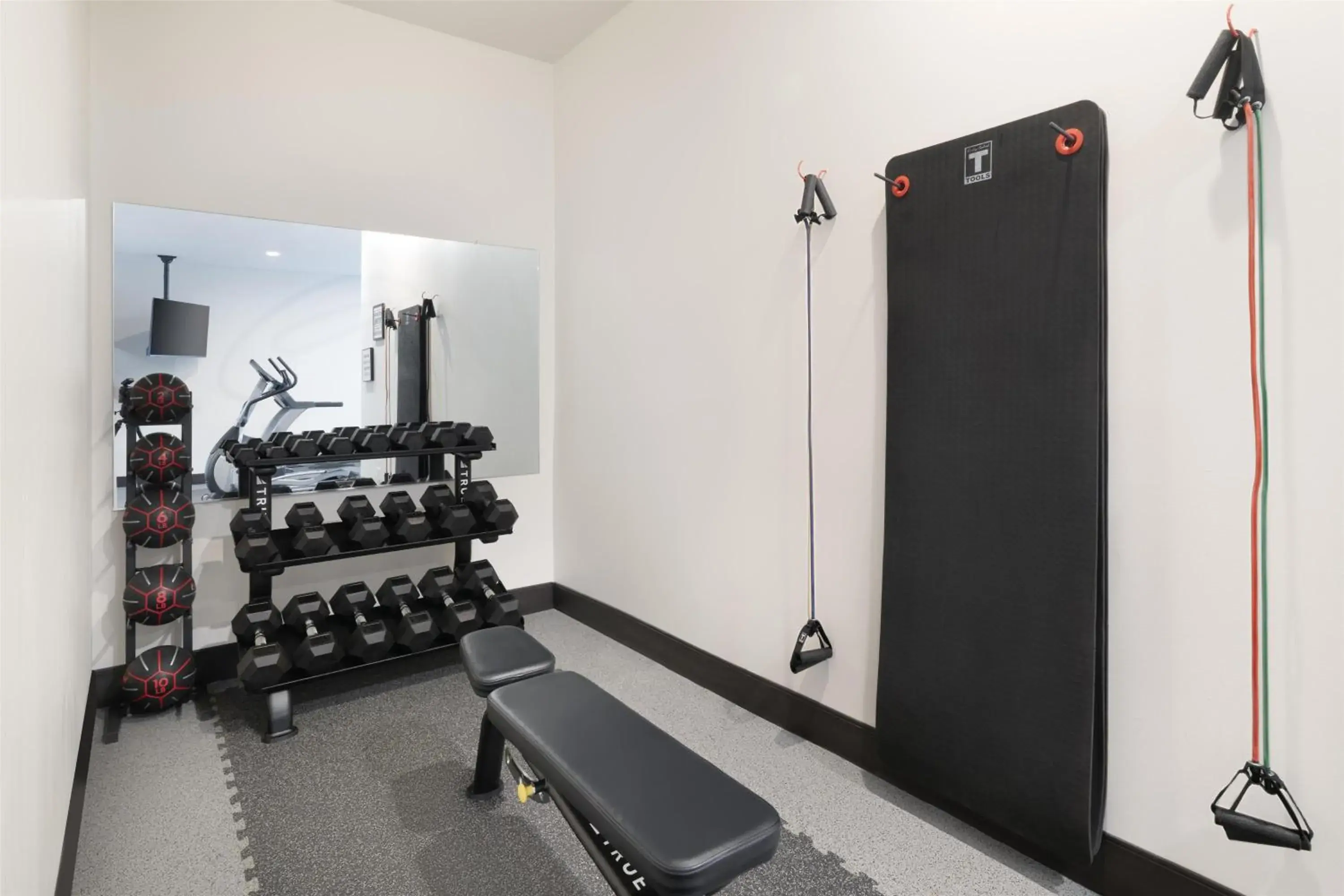 Fitness centre/facilities in Best Western Plus Frontier Inn Fitness centre/facilities in Best Western Plus Frontier Inn