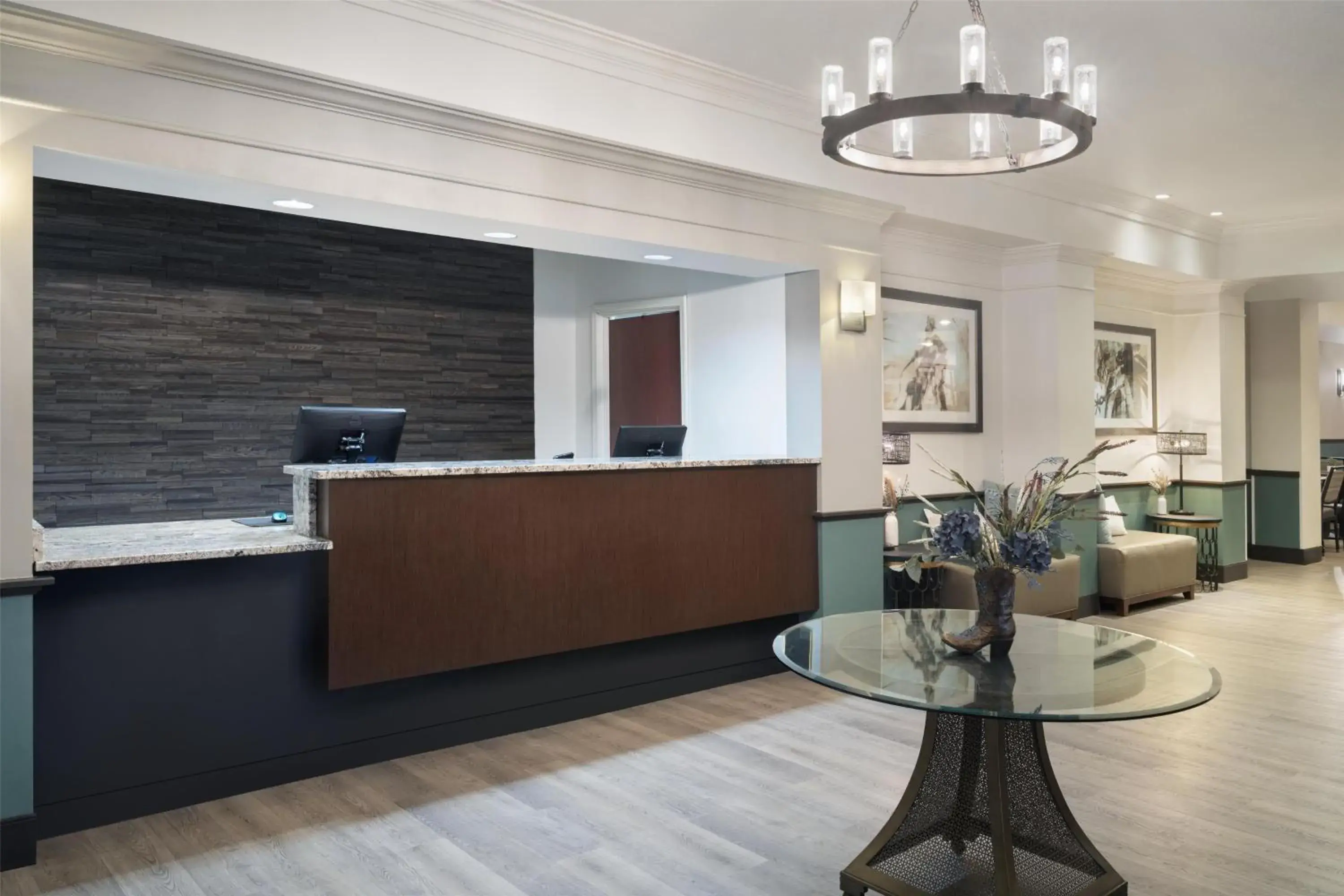 Lobby or reception in Best Western Plus Frontier Inn Lobby or reception in Best Western Plus Frontier Inn