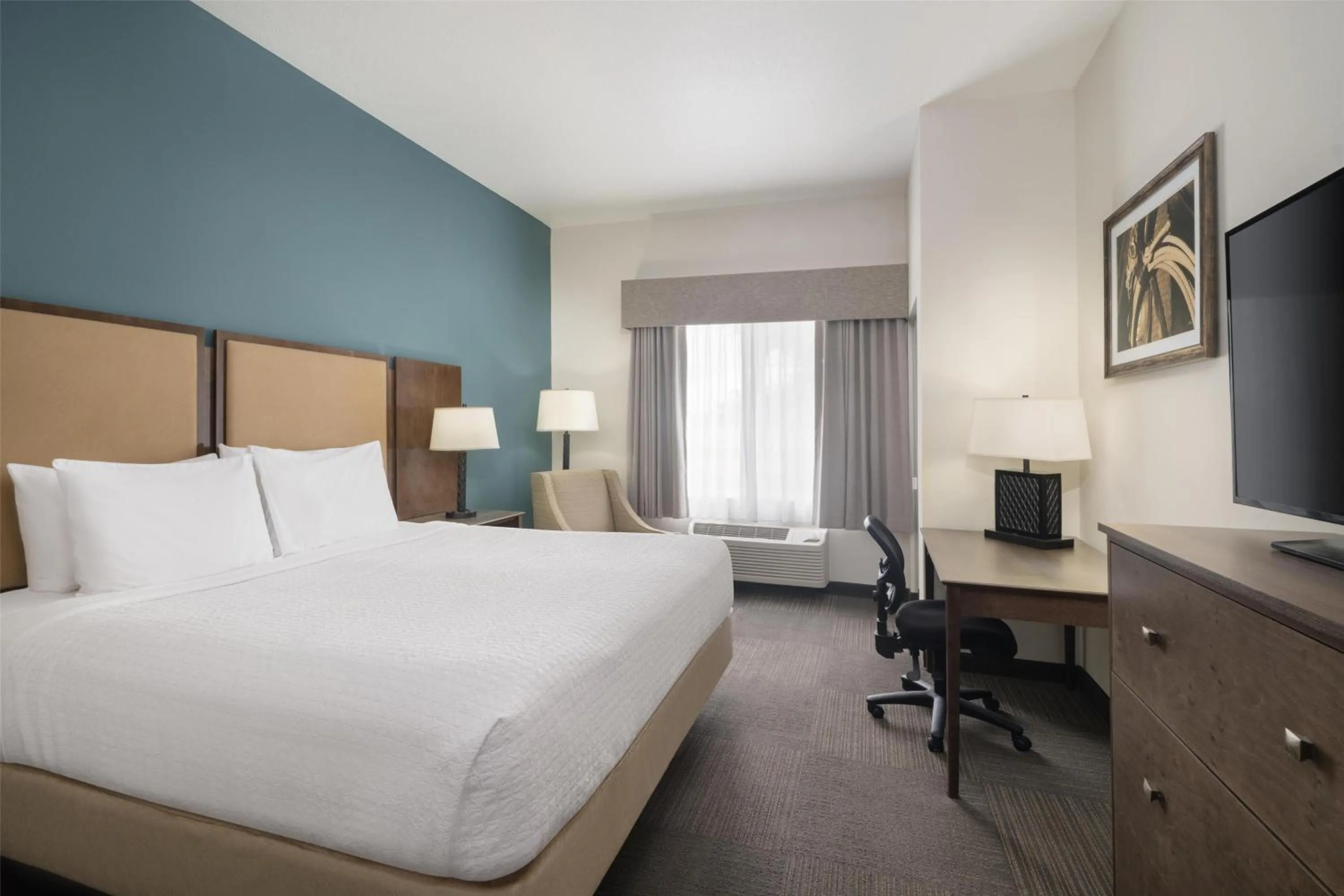 Bedroom, Bed in Best Western Plus Frontier Inn